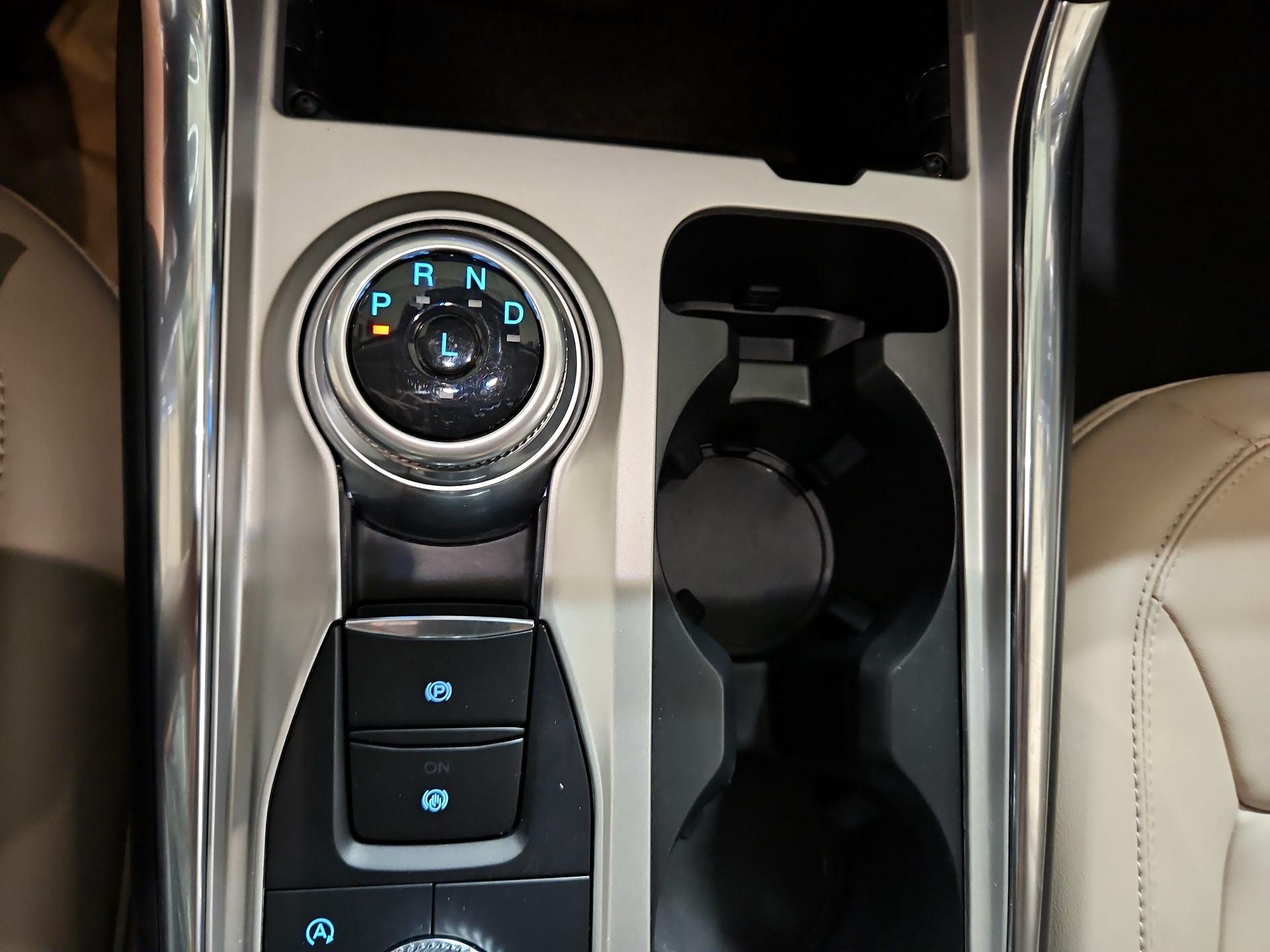 Thumbnail: 2022 Ford Explorer - 17