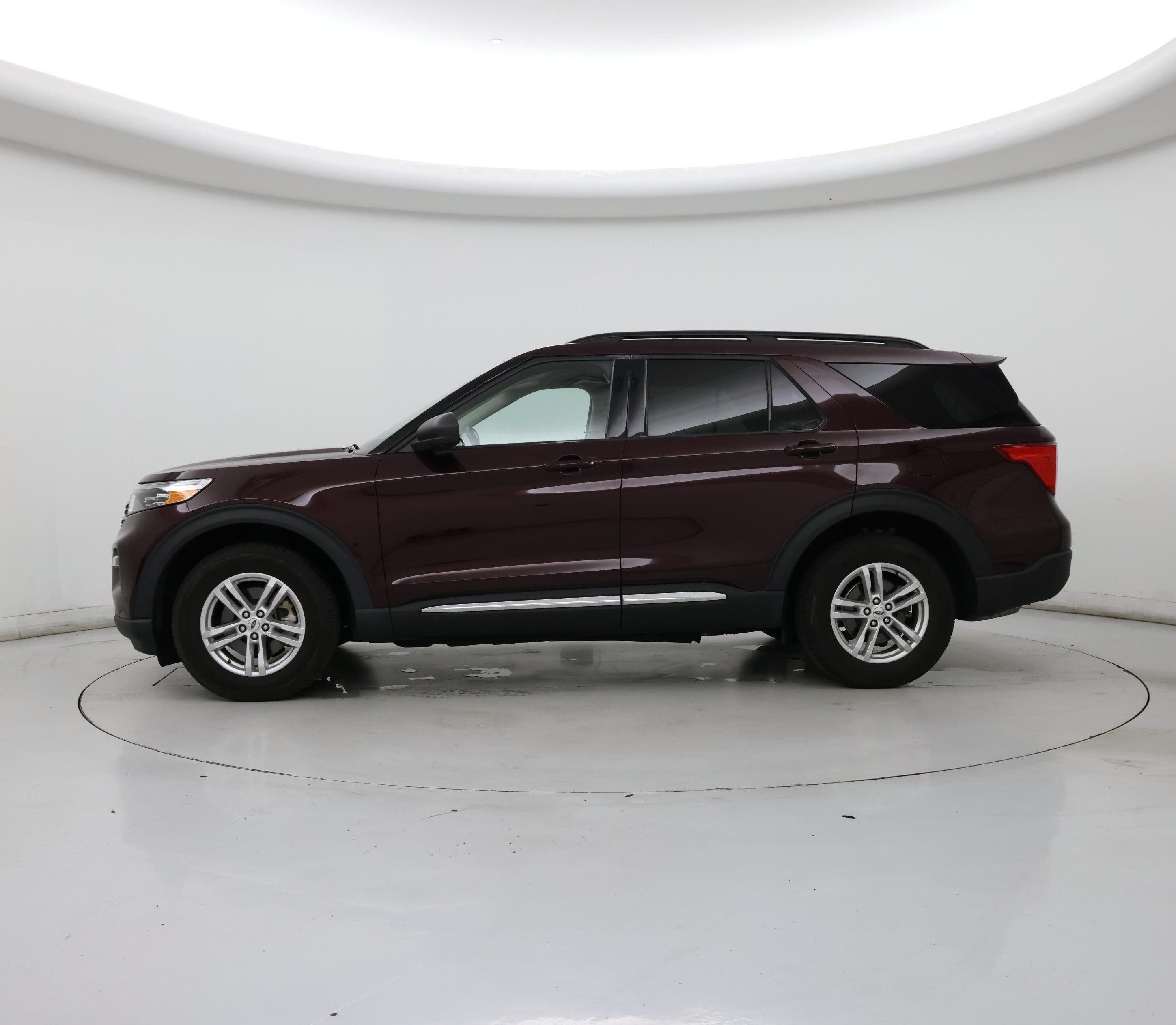 Thumbnail: 2022 Ford Explorer - 3