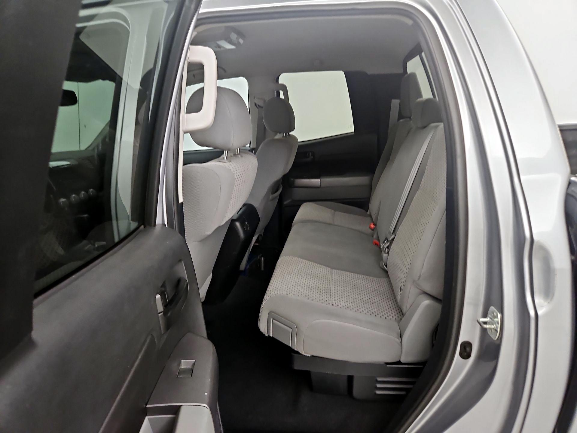 Thumbnail: 2013 Toyota Tundra - 19
