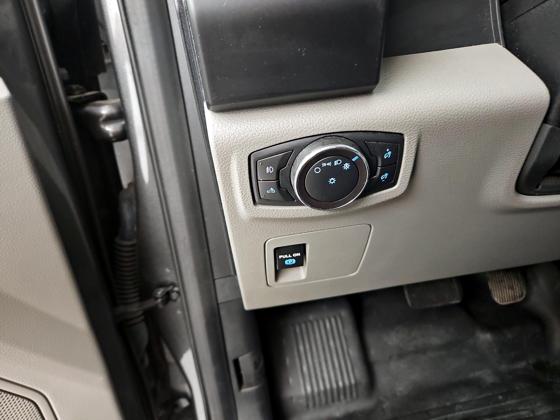 Thumbnail: 2019 Ford F-150 - 13