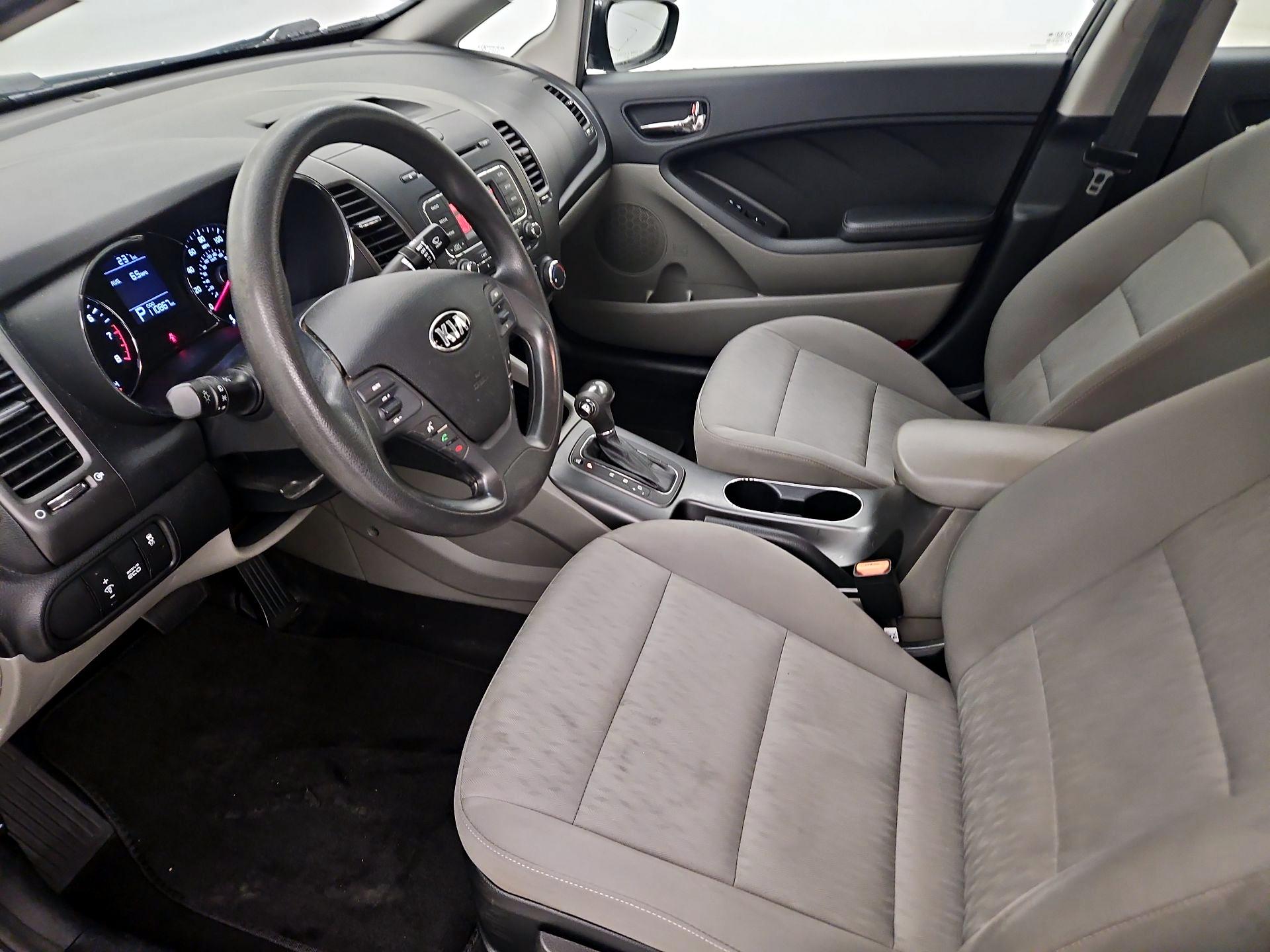 Thumbnail: 2015 Kia Forte - 11