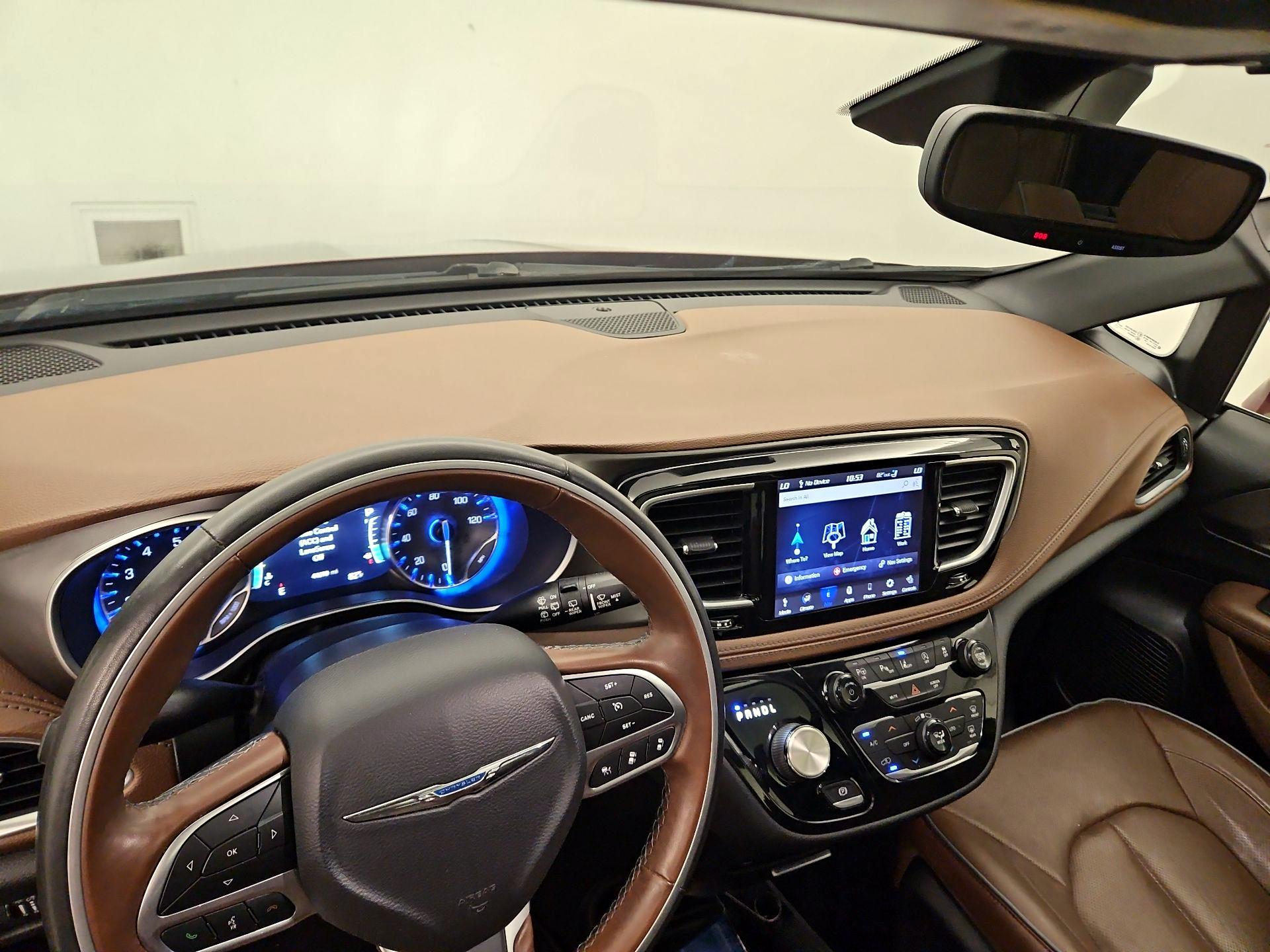 Thumbnail: 2020 Chrysler Pacifica - 9