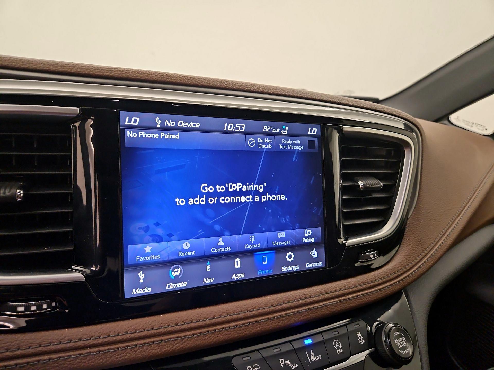 Thumbnail: 2020 Chrysler Pacifica - 16