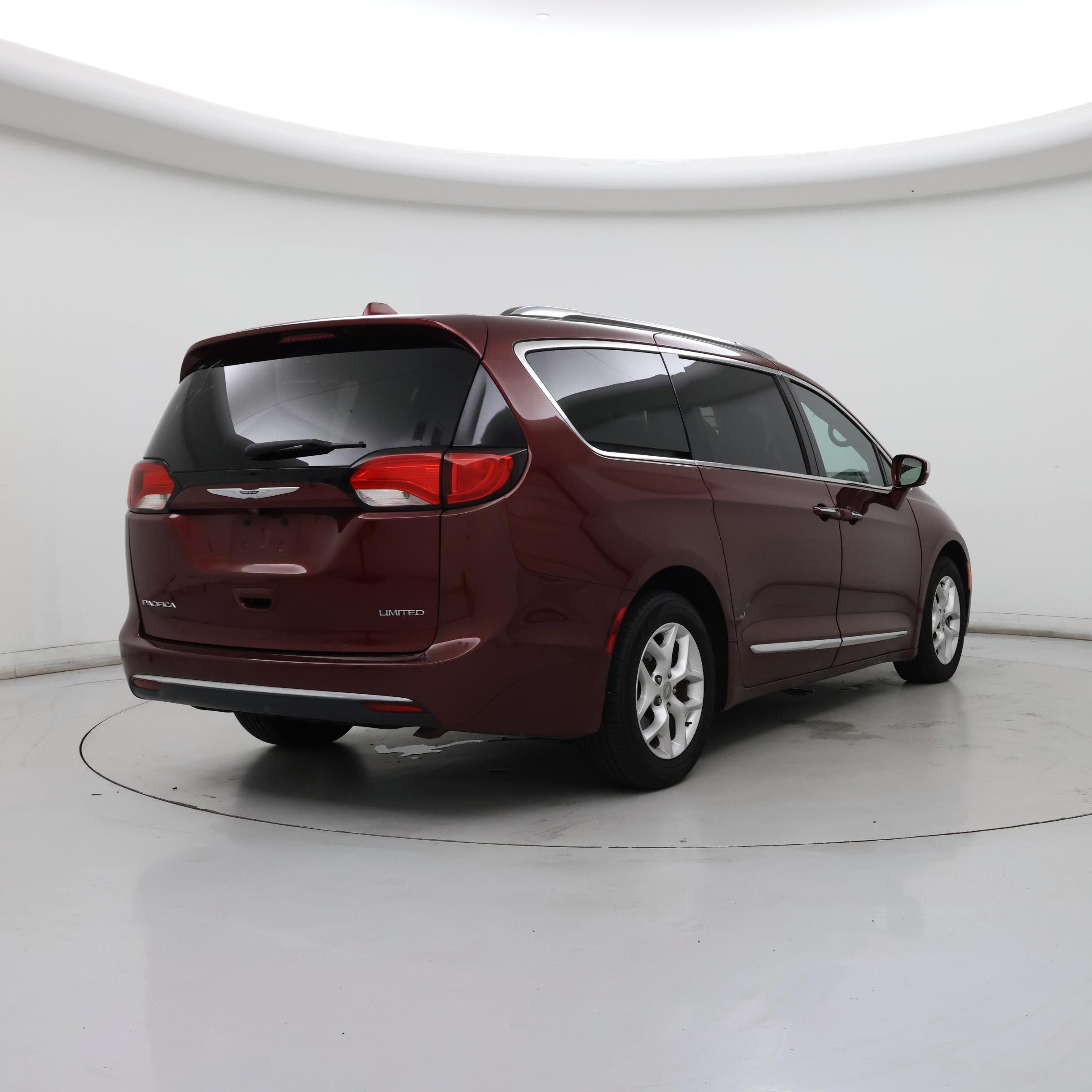 Thumbnail: 2020 Chrysler Pacifica - 8