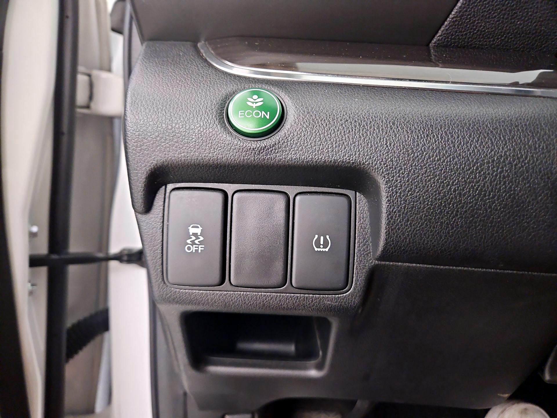 Thumbnail: 2016 Honda CR-V - 13