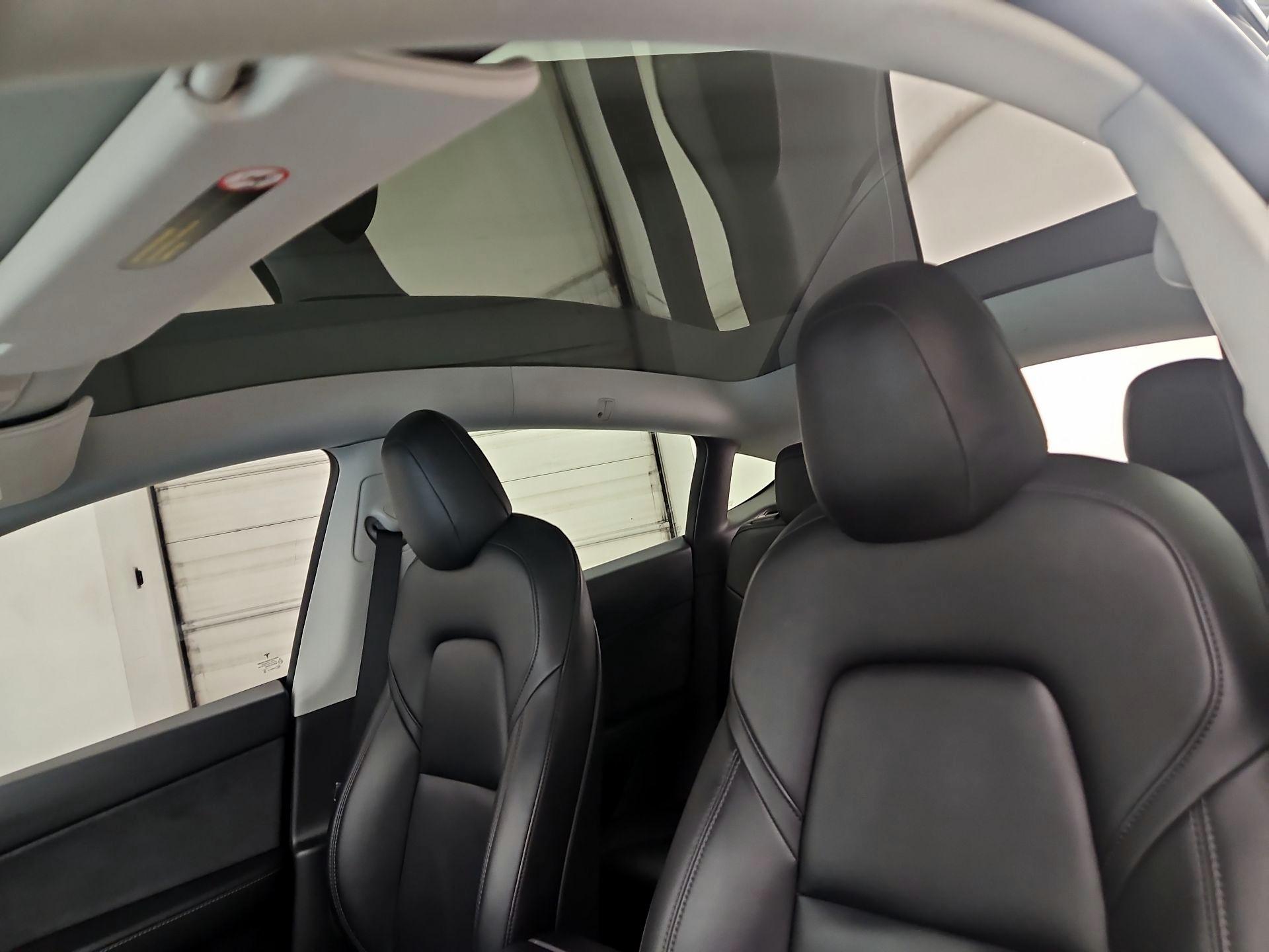Thumbnail: 2021 Tesla Model Y - 18