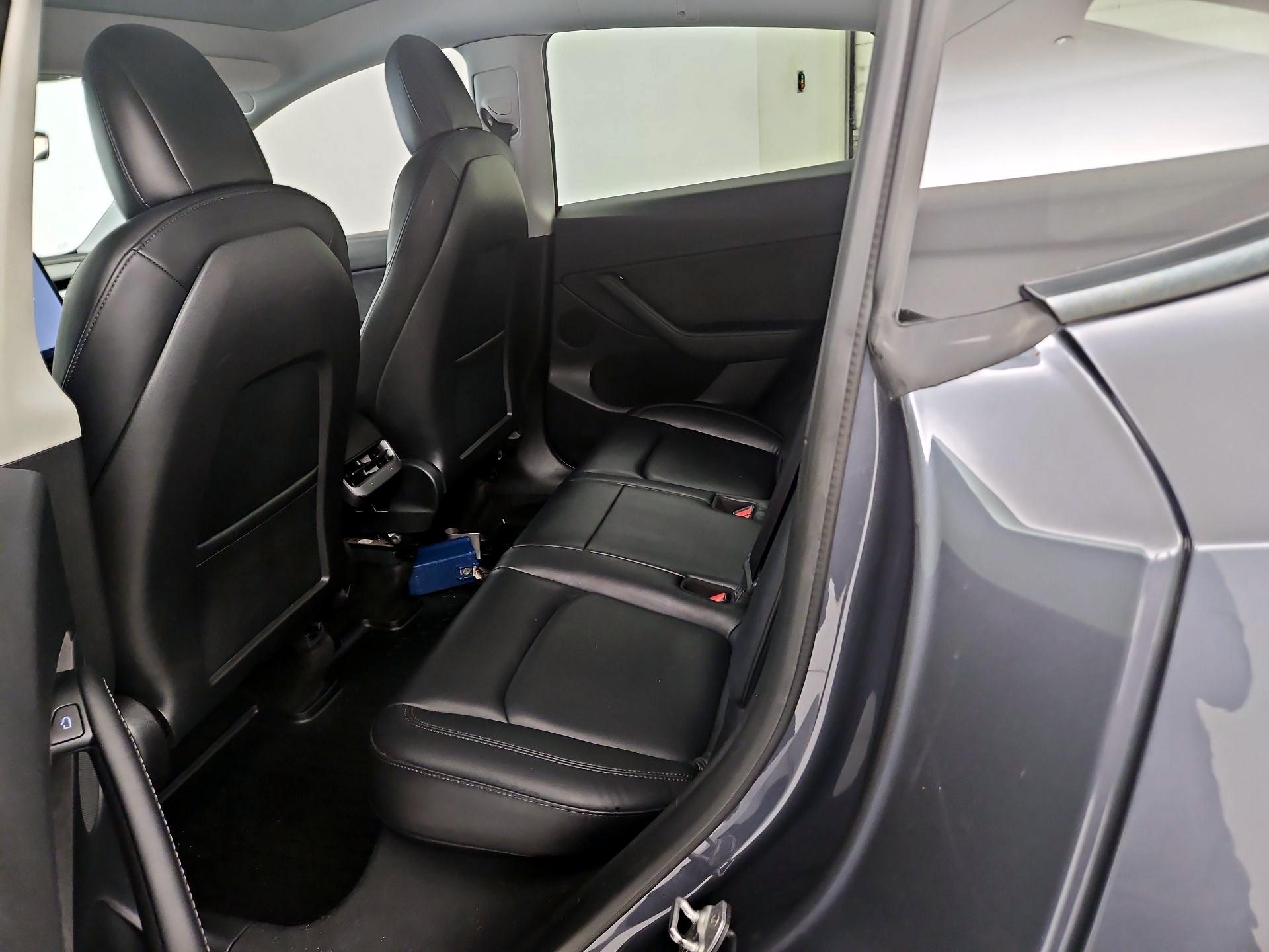 Thumbnail: 2021 Tesla Model Y - 19