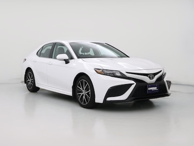 White 2024 Toyota Camry SE
