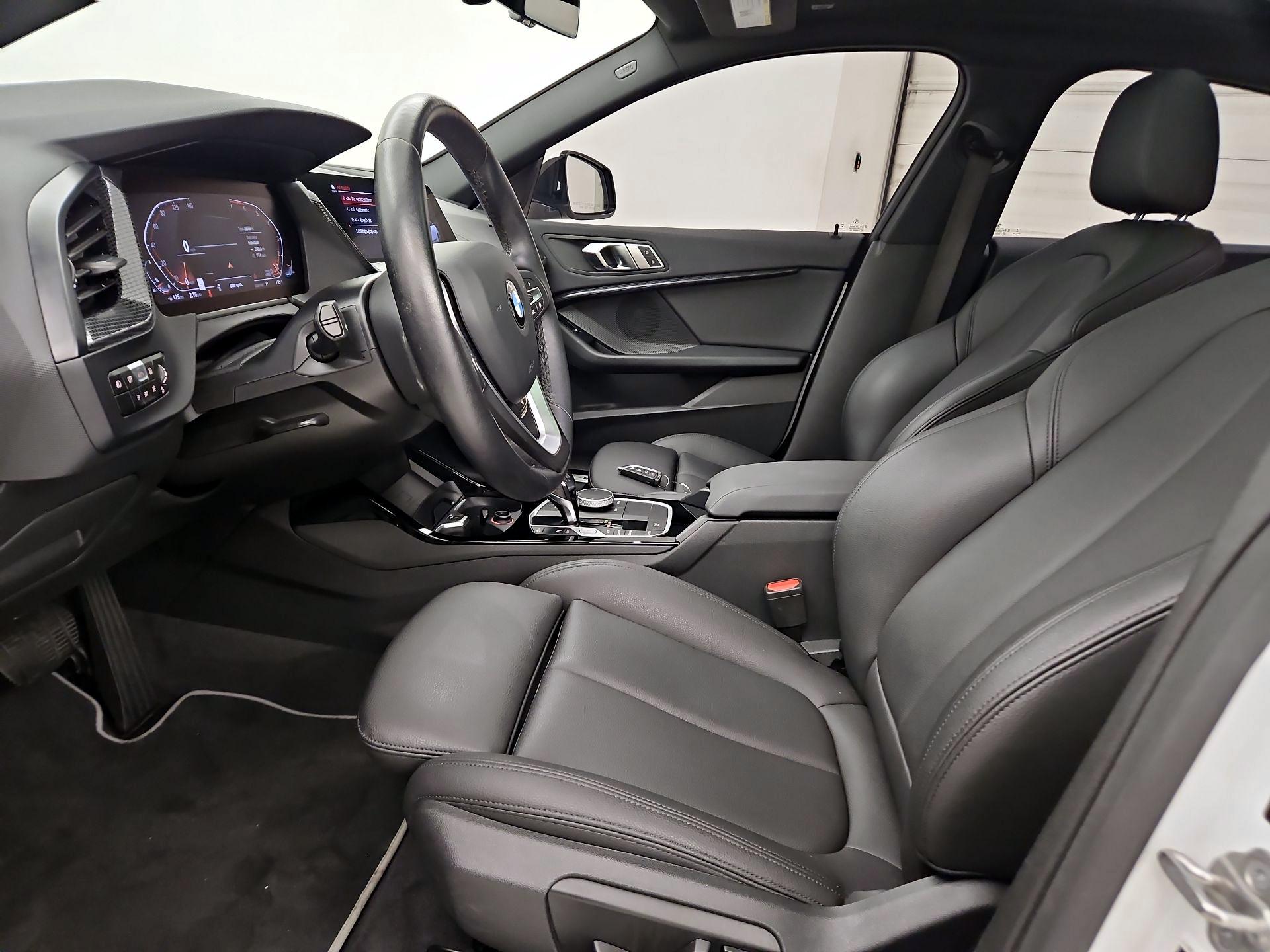 Thumbnail: 2021 BMW 2 Series - 11