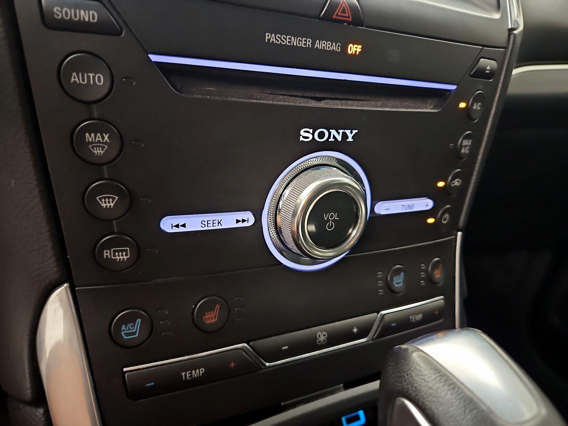 Thumbnail: 2017 Ford Edge - 17