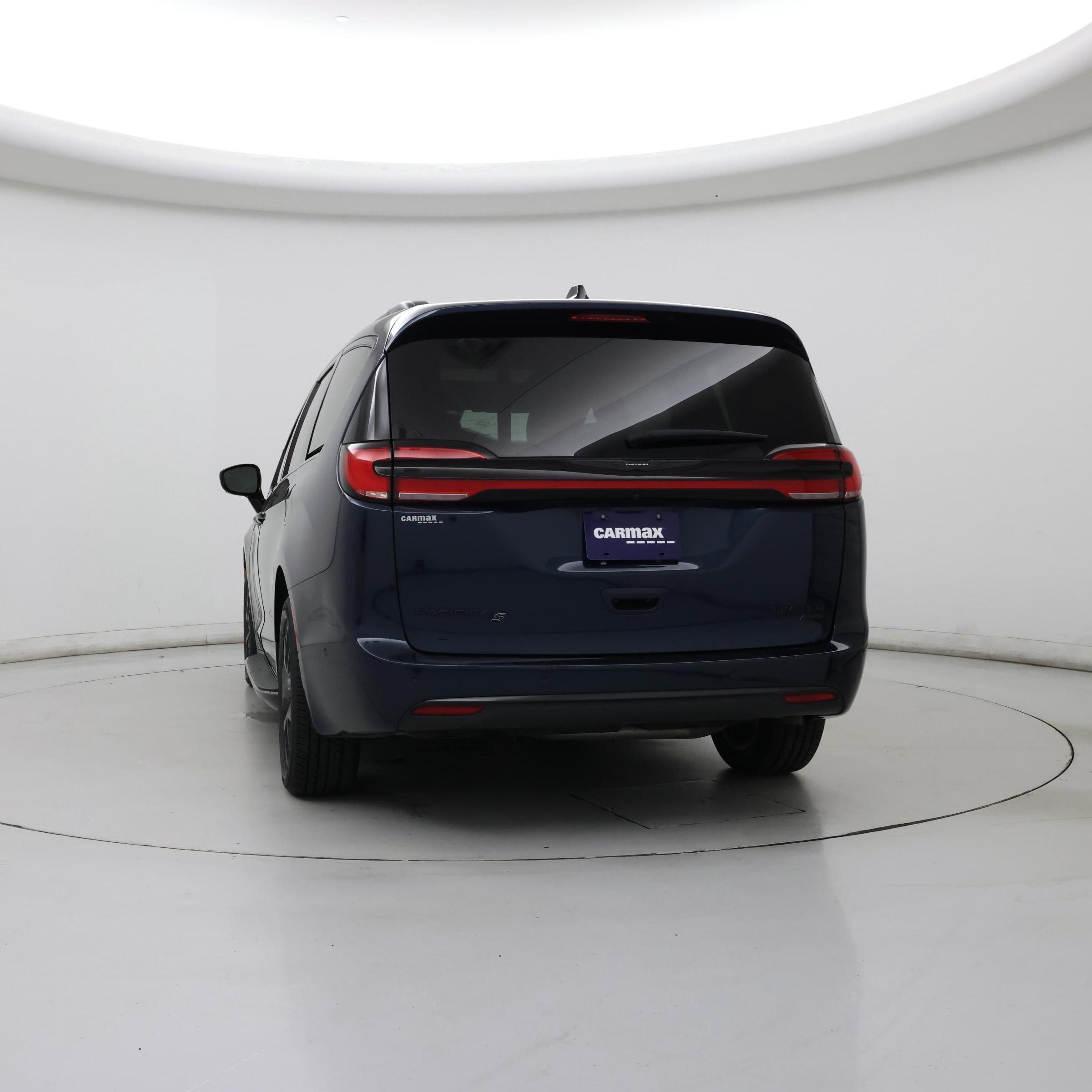 Thumbnail: 2023 Chrysler Pacifica - 6