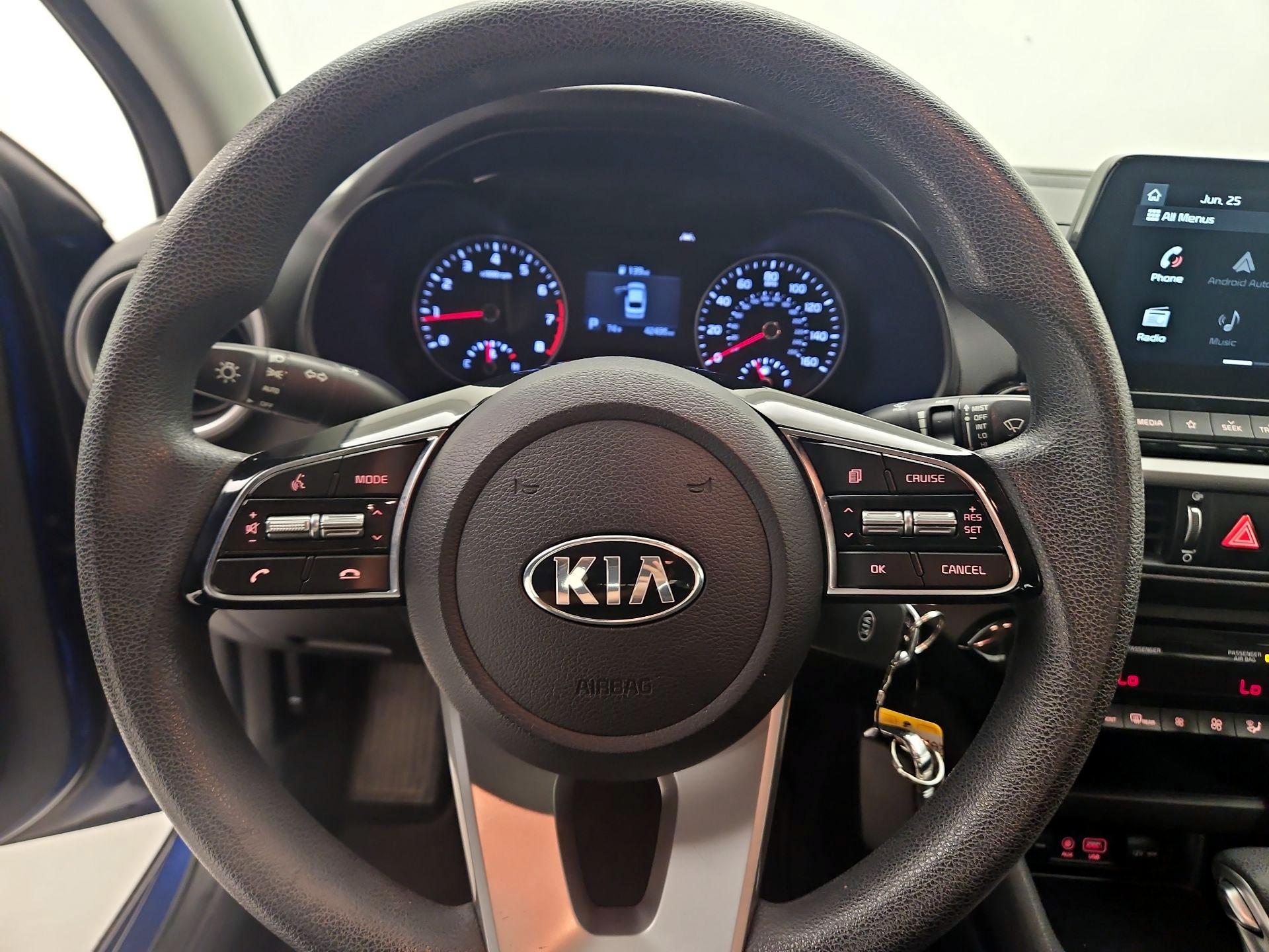 Thumbnail: 2019 Kia Forte - 10