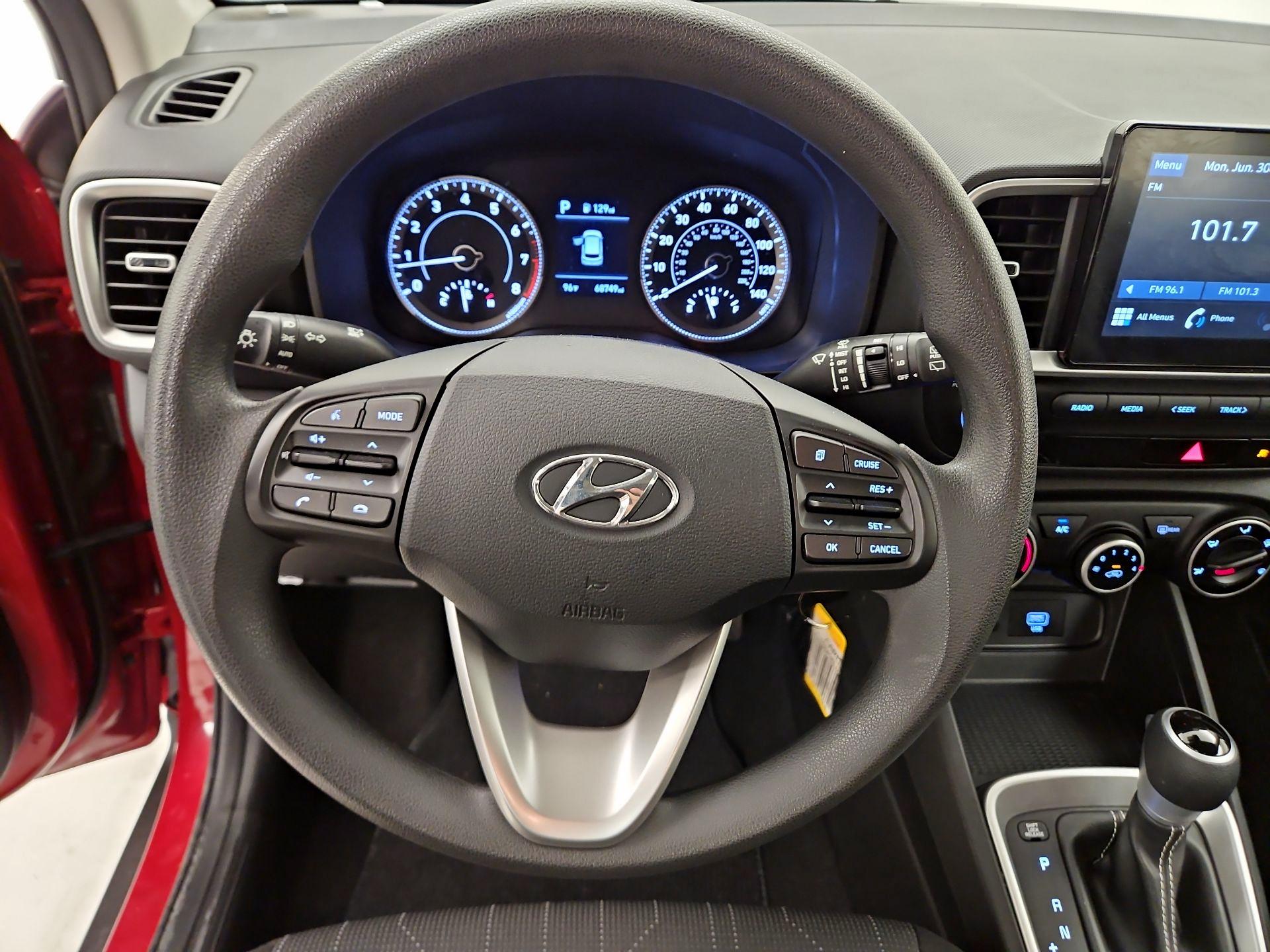 Thumbnail: 2020 Hyundai Venue - 10