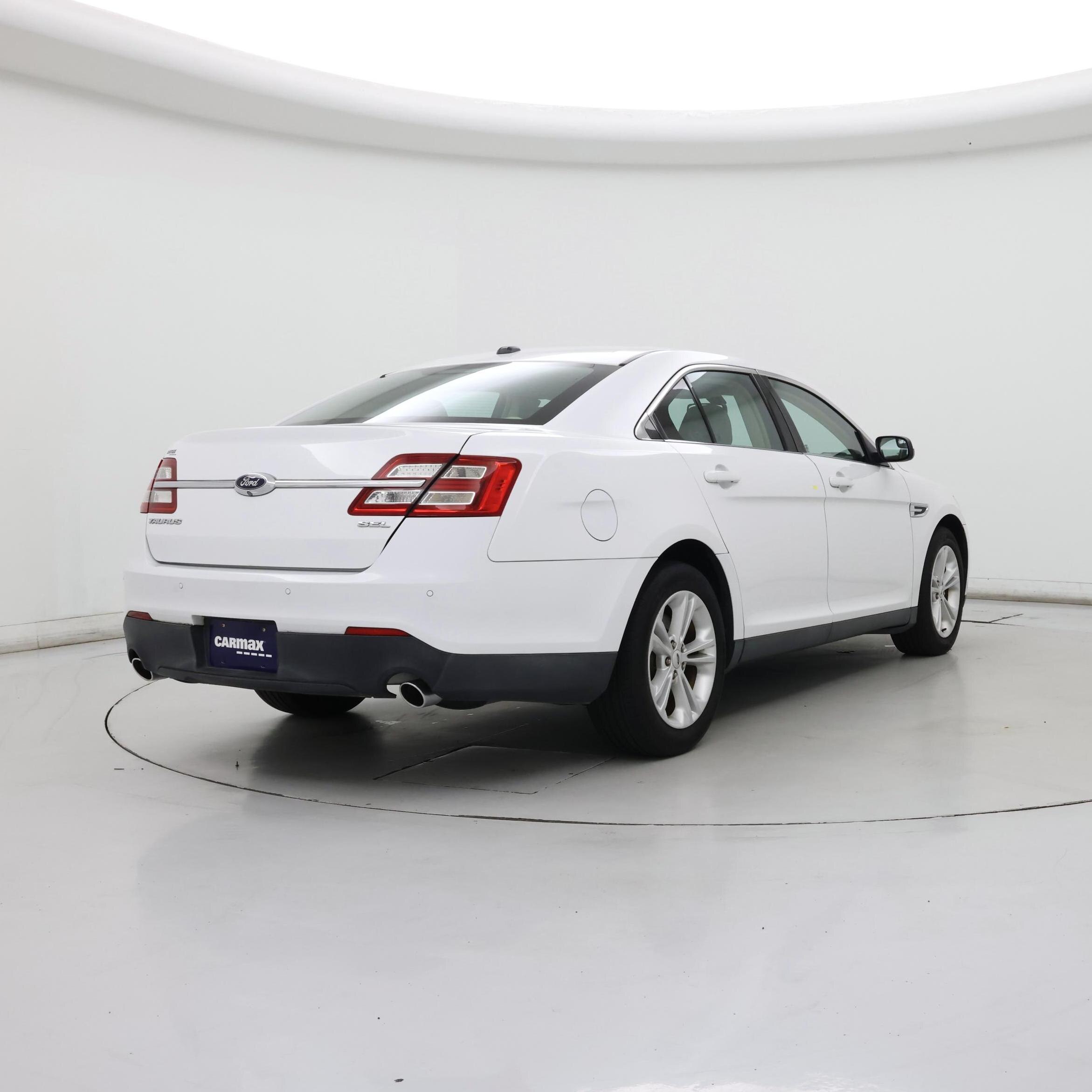 Thumbnail: 2014 Ford Taurus - 8