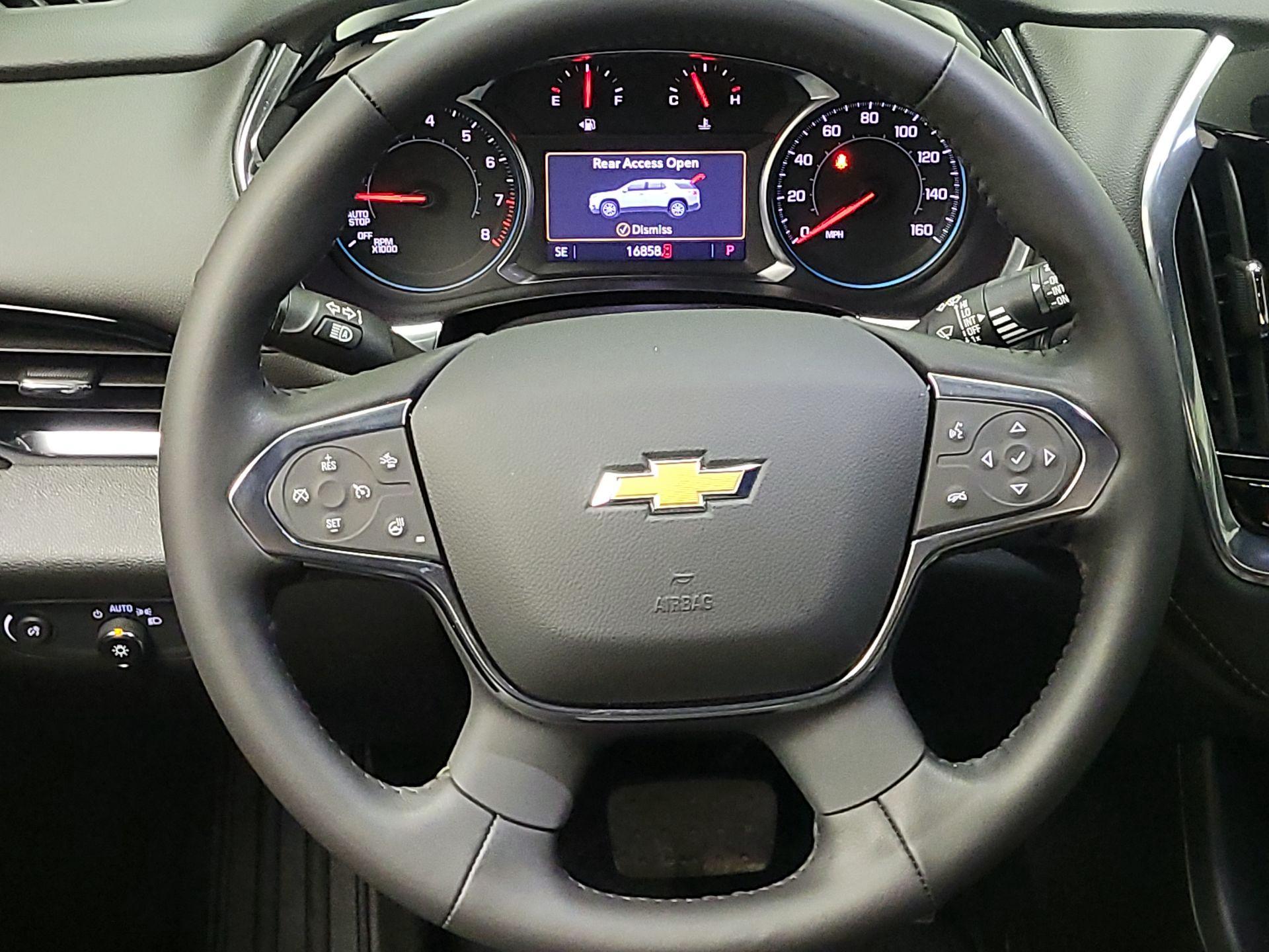 Thumbnail: 2022 Chevrolet Traverse - 10