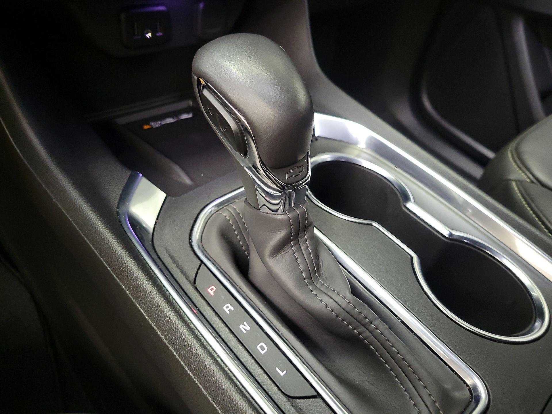 Thumbnail: 2022 Chevrolet Traverse - 17