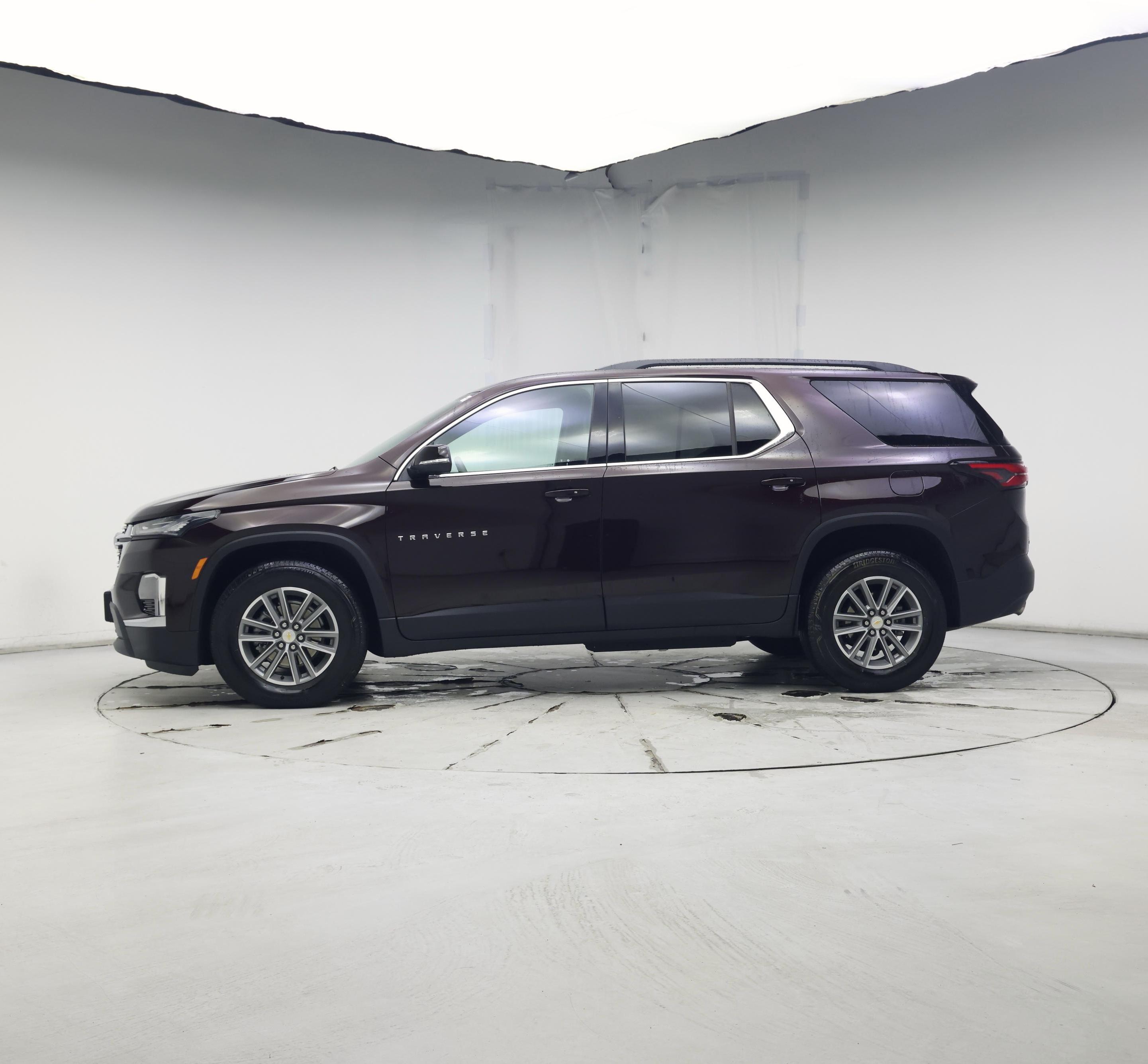 Thumbnail: 2022 Chevrolet Traverse - 3