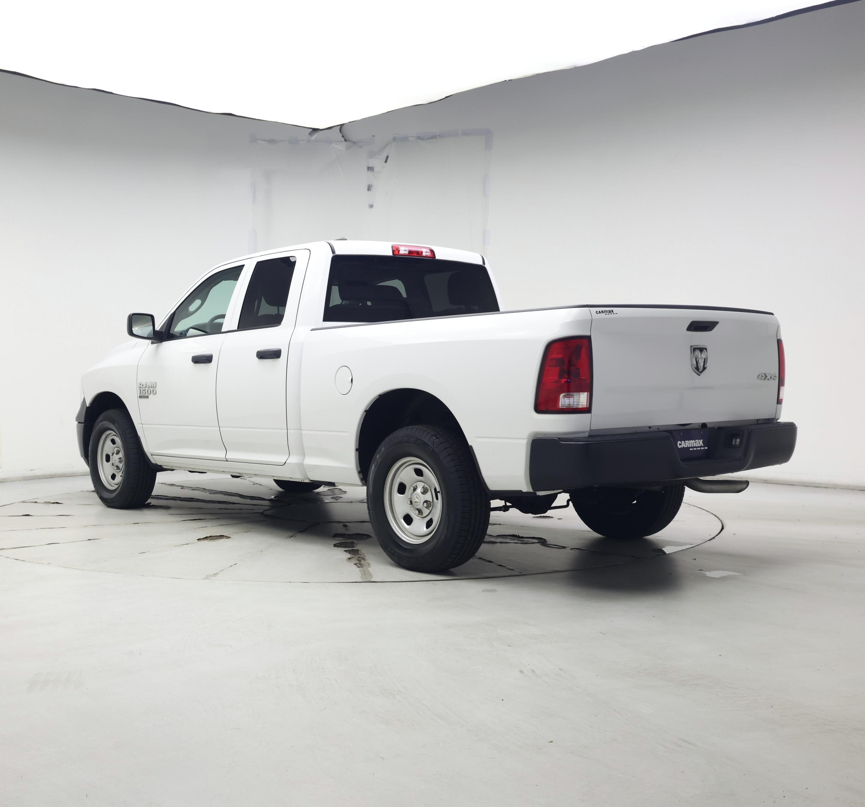 Thumbnail: 2021 RAM 1500 Classic - 2
