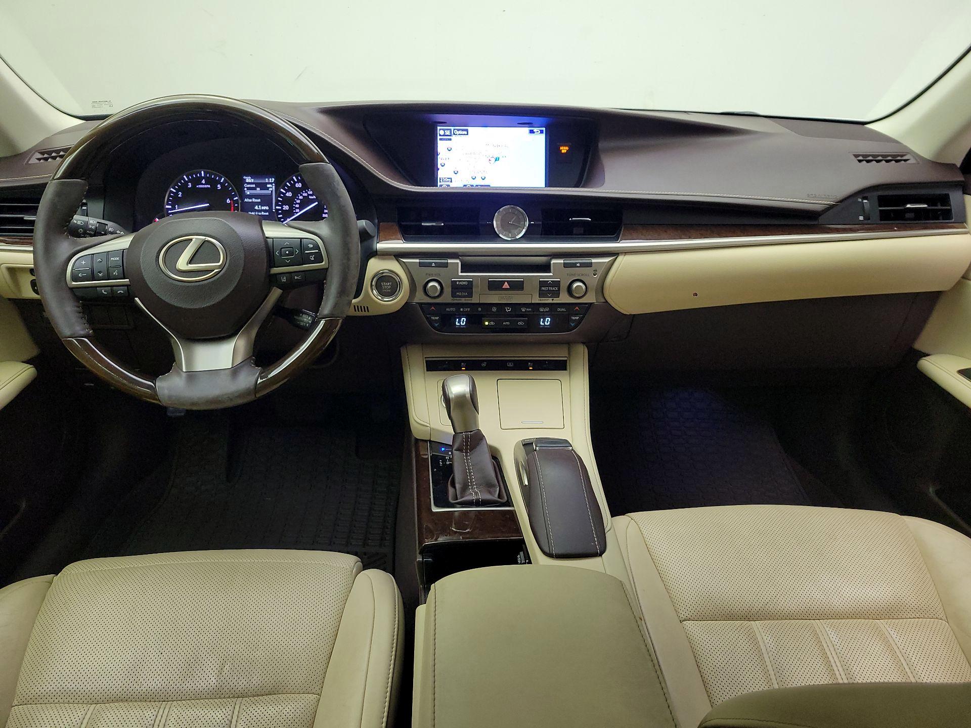Thumbnail: 2016 Lexus ES - 9
