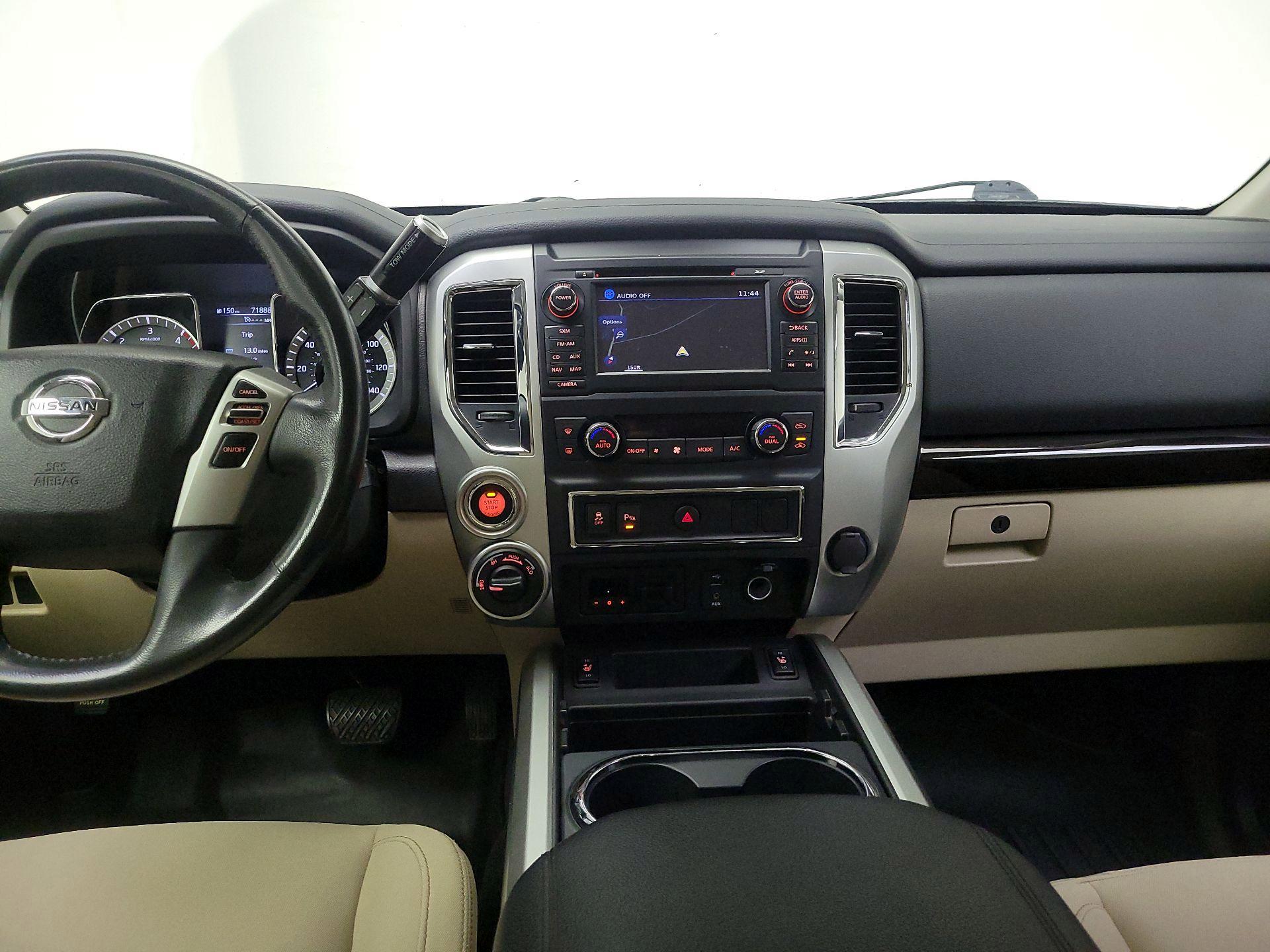 Thumbnail: 2016 Nissan Titan - 9