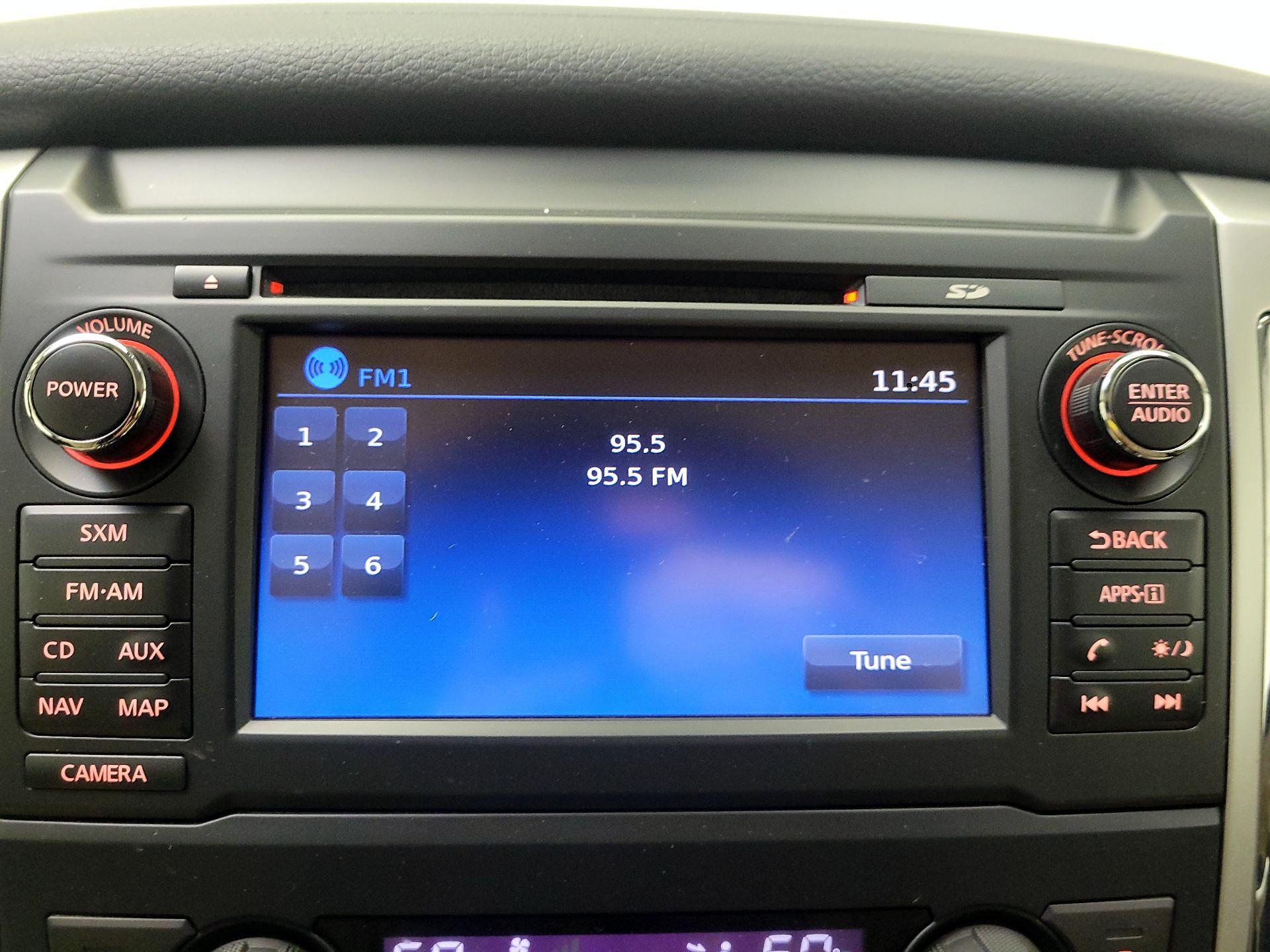 Thumbnail: 2016 Nissan Titan - 16