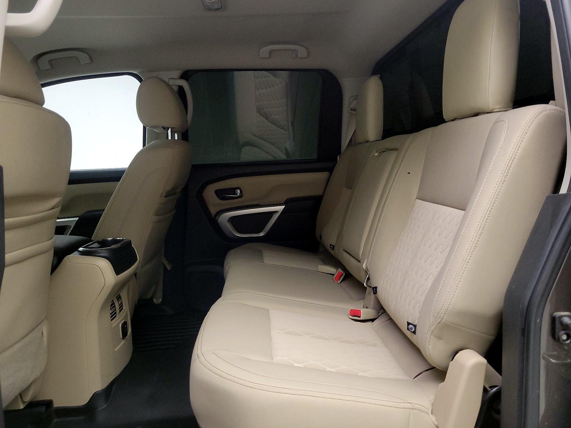 Thumbnail: 2016 Nissan Titan - 20