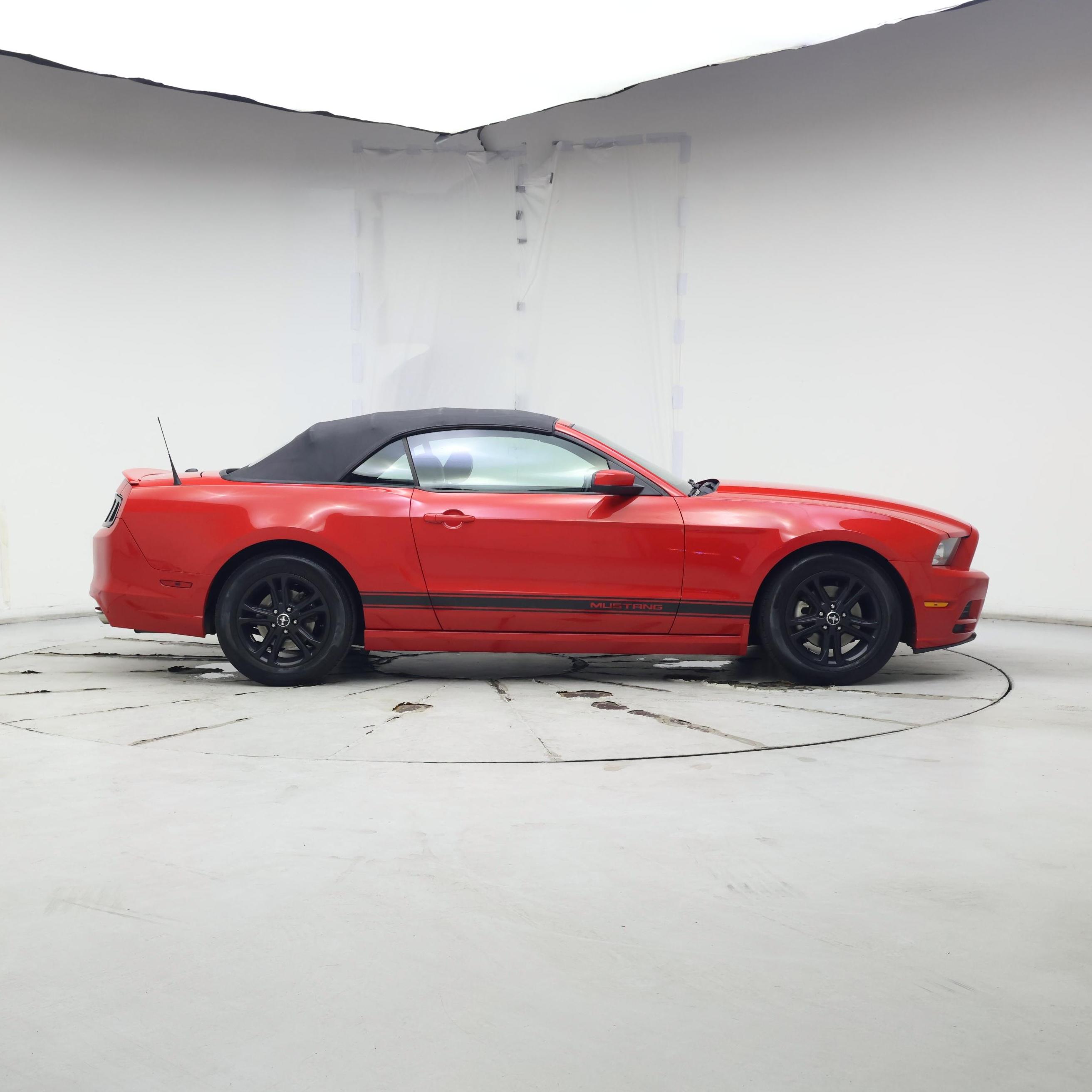 Thumbnail: 2014 Ford Mustang - 7