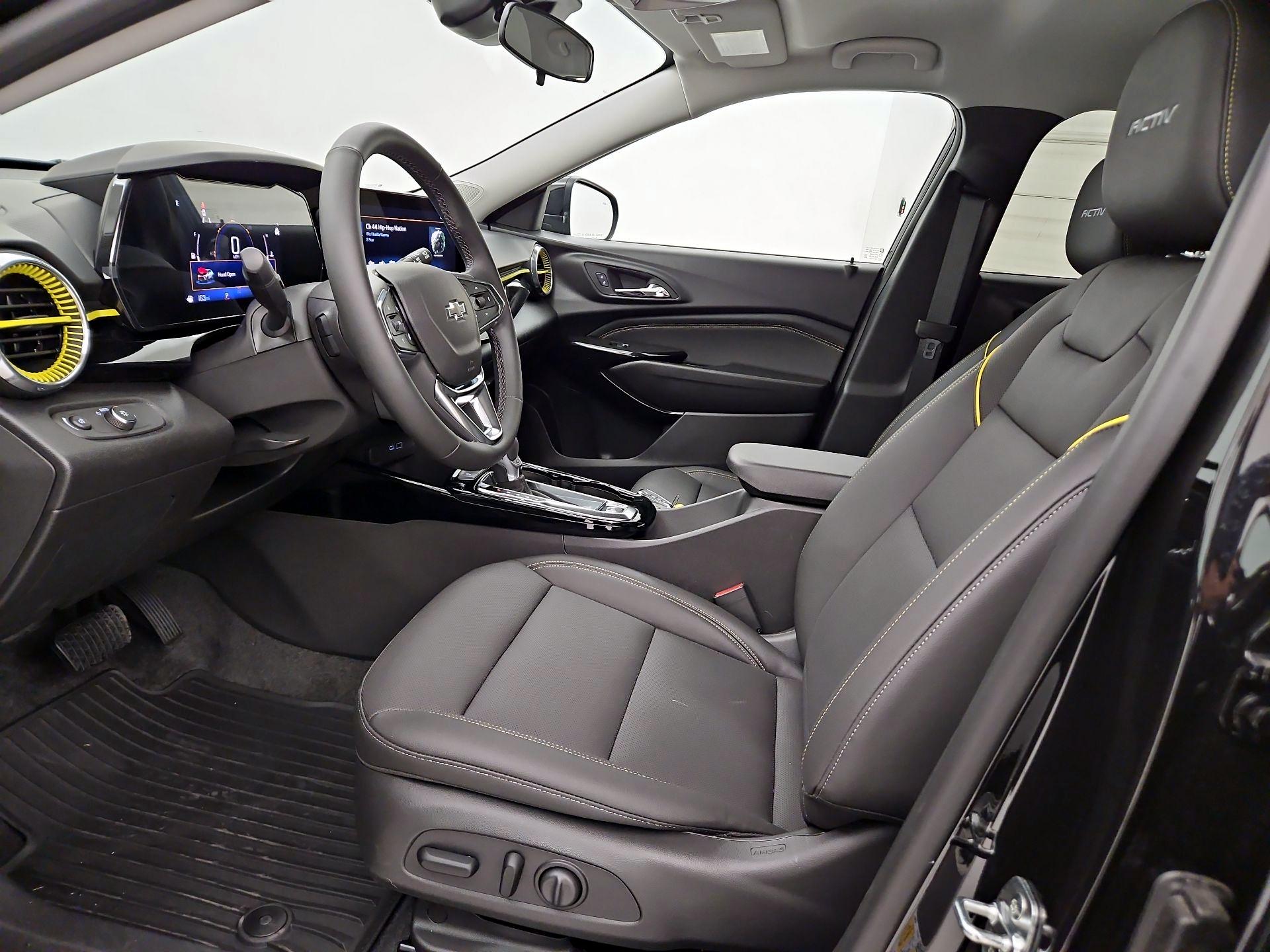 Thumbnail: 2025 Chevrolet Trax - 11
