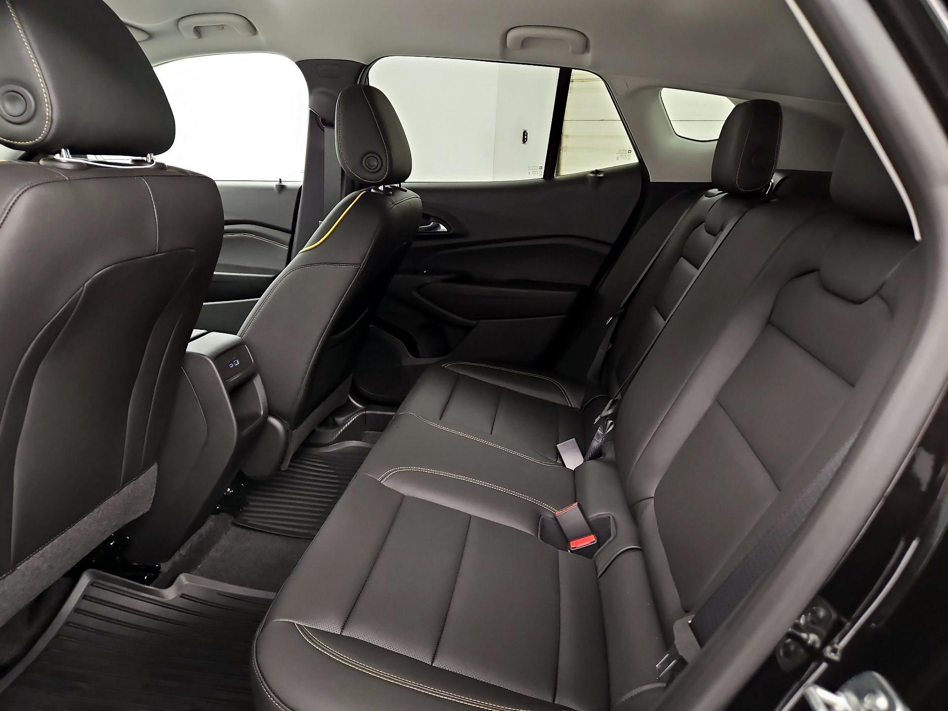 Thumbnail: 2025 Chevrolet Trax - 19