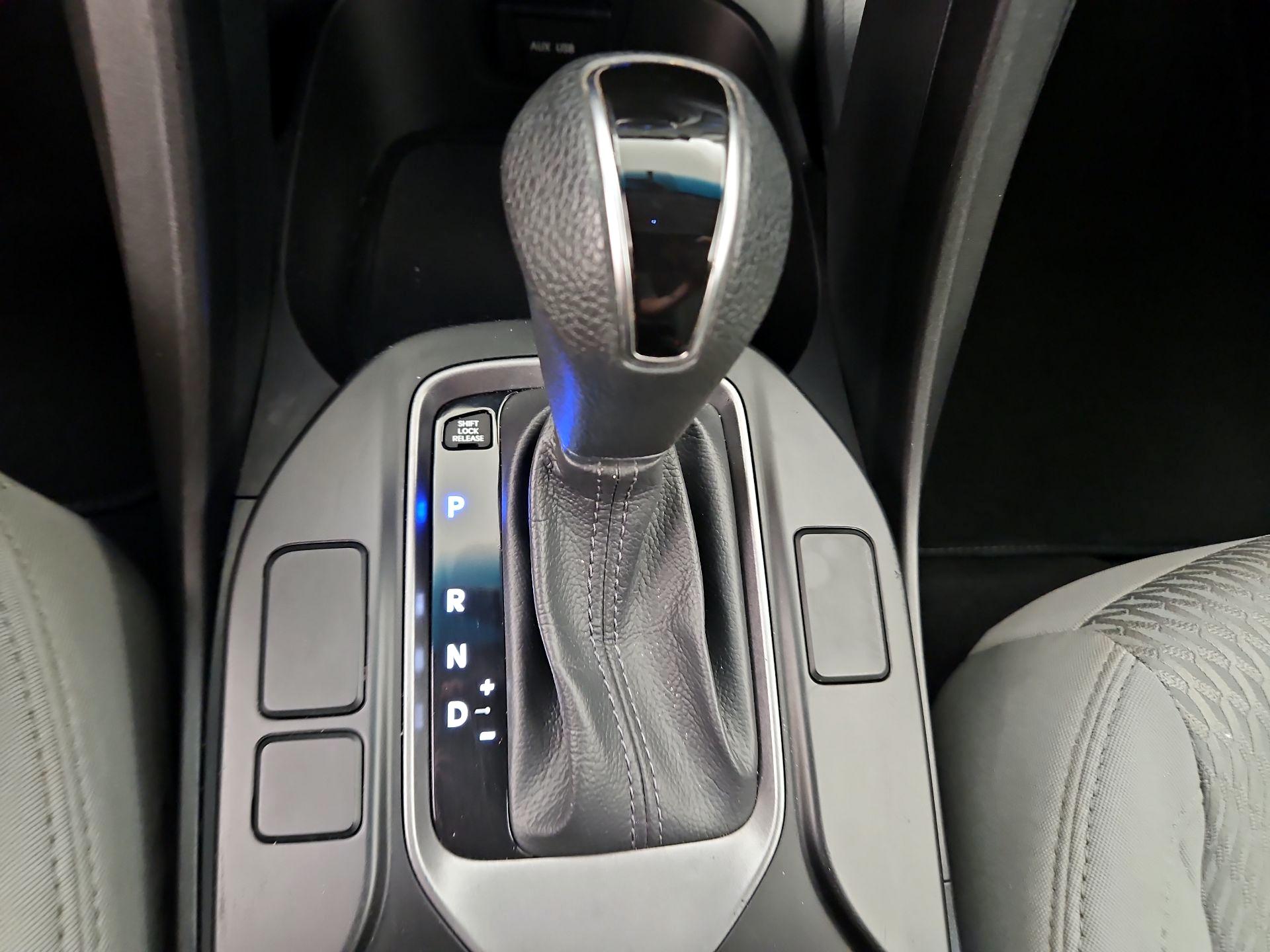 Thumbnail: 2014 Hyundai Santa Fe - 16