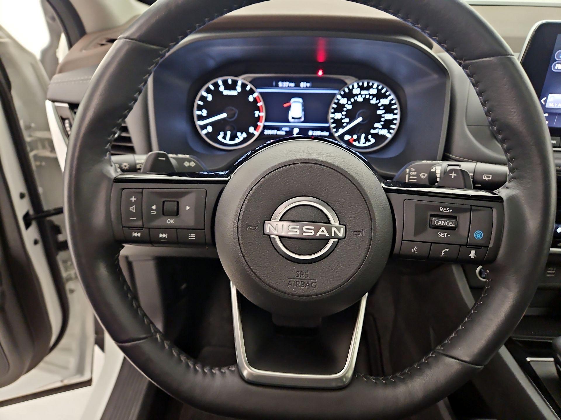 Thumbnail: 2023 Nissan Rogue - 10
