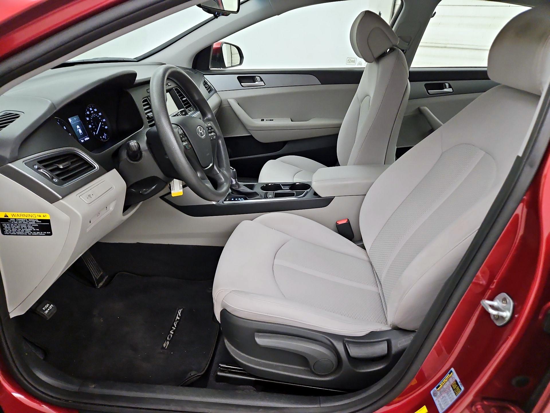 Thumbnail: 2016 Hyundai Sonata - 11
