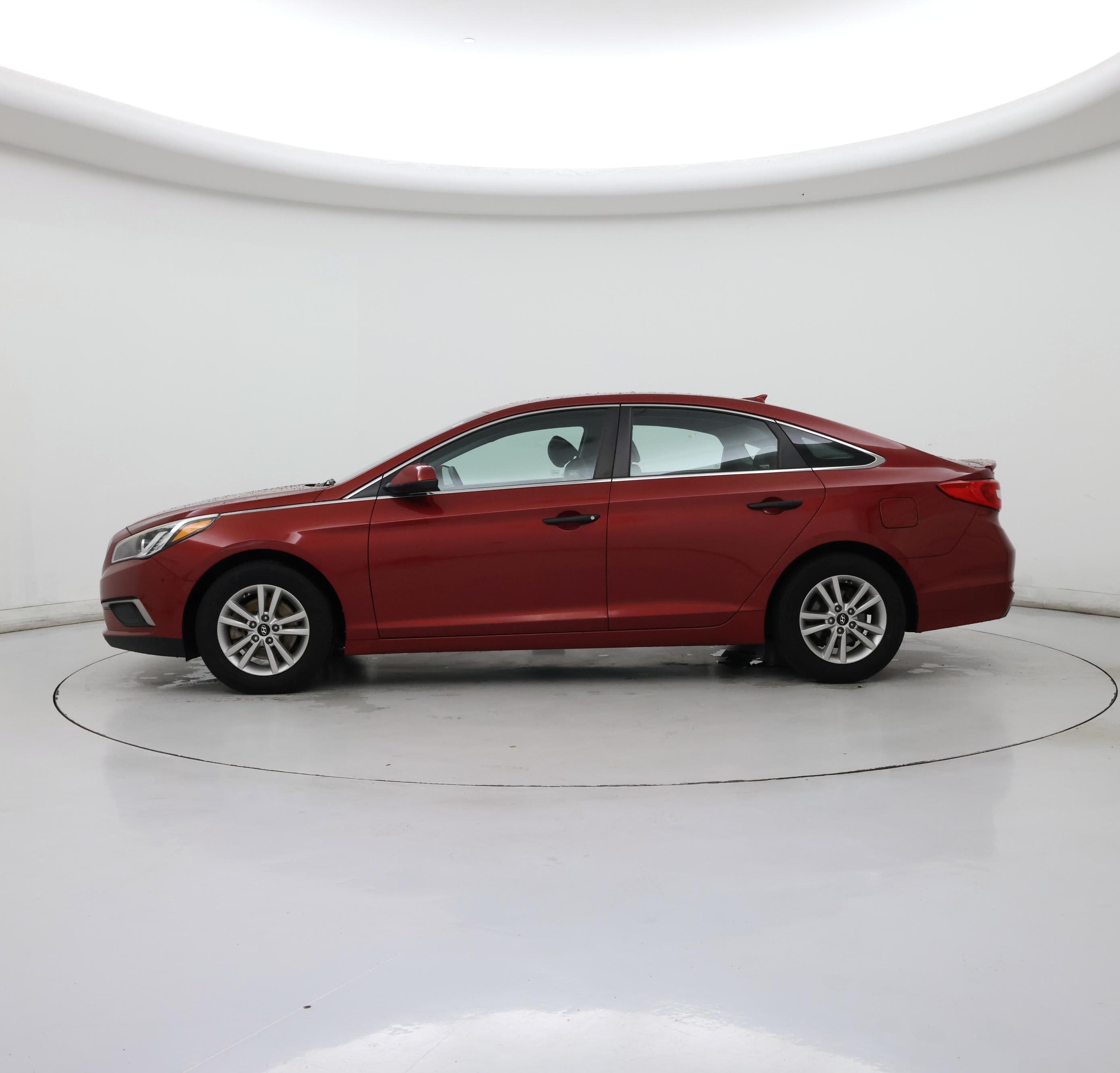 Thumbnail: 2016 Hyundai Sonata - 3
