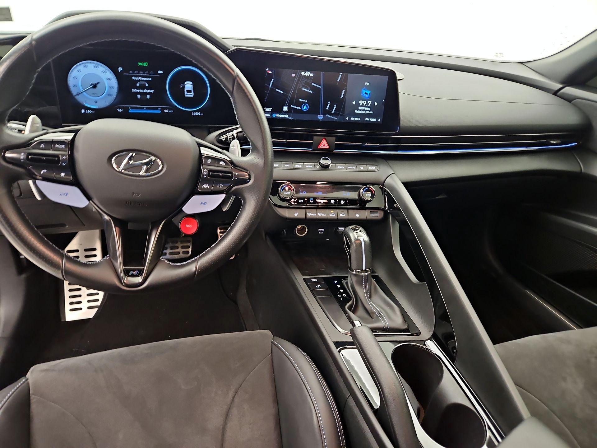 Thumbnail: 2022 Hyundai Elantra - 9