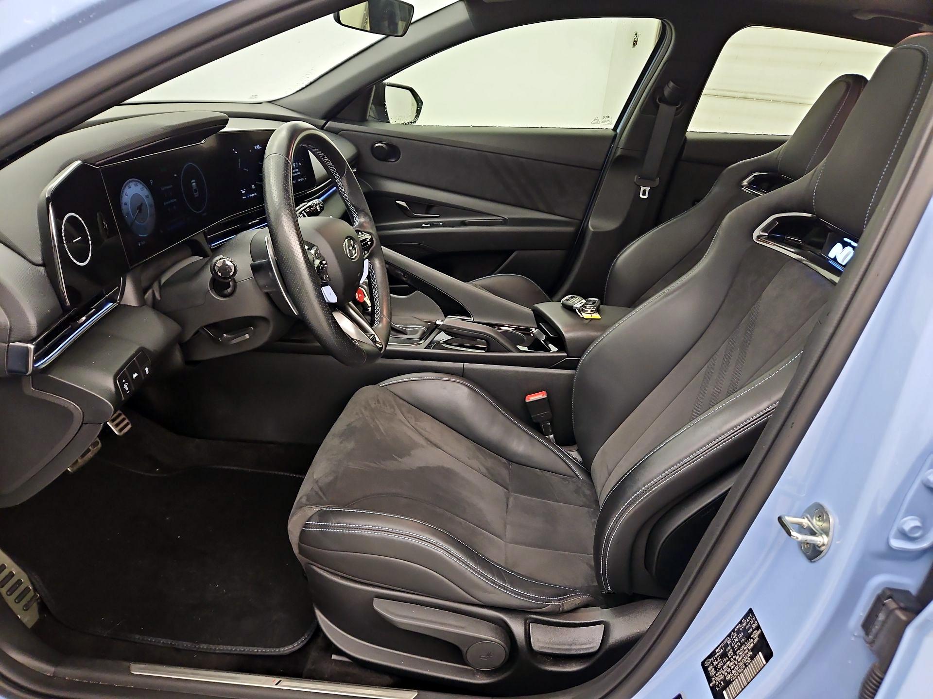 Thumbnail: 2022 Hyundai Elantra - 11