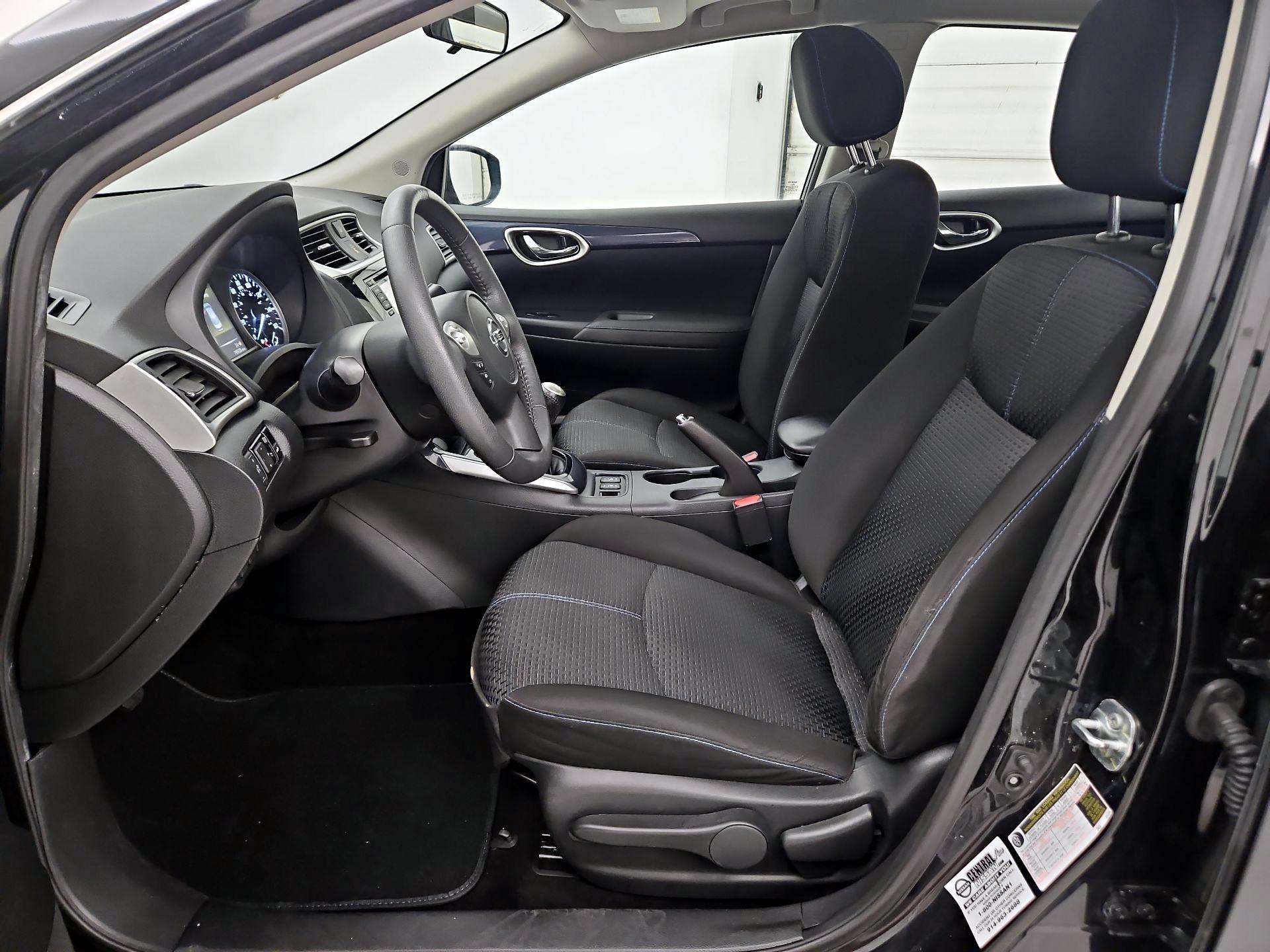 Thumbnail: 2017 Nissan Sentra - 11