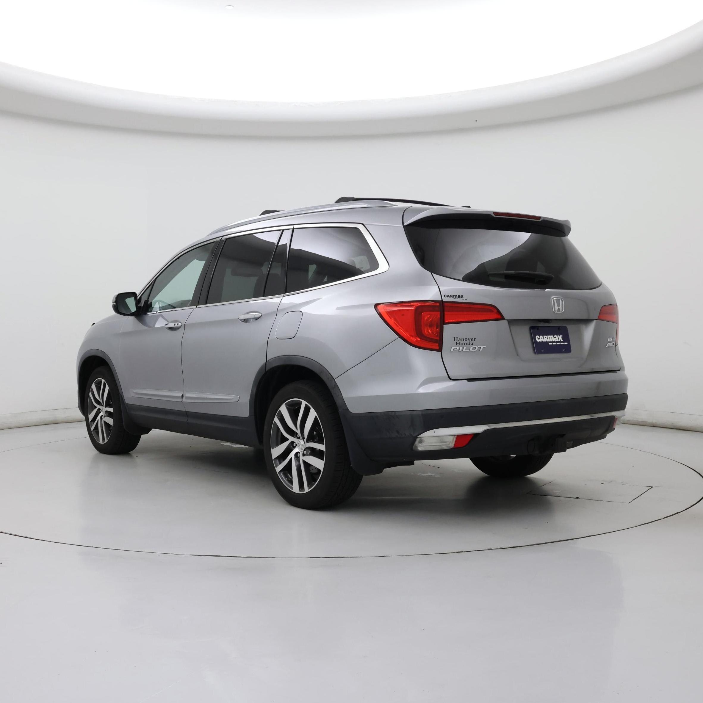 Thumbnail: 2017 Honda Pilot - 2