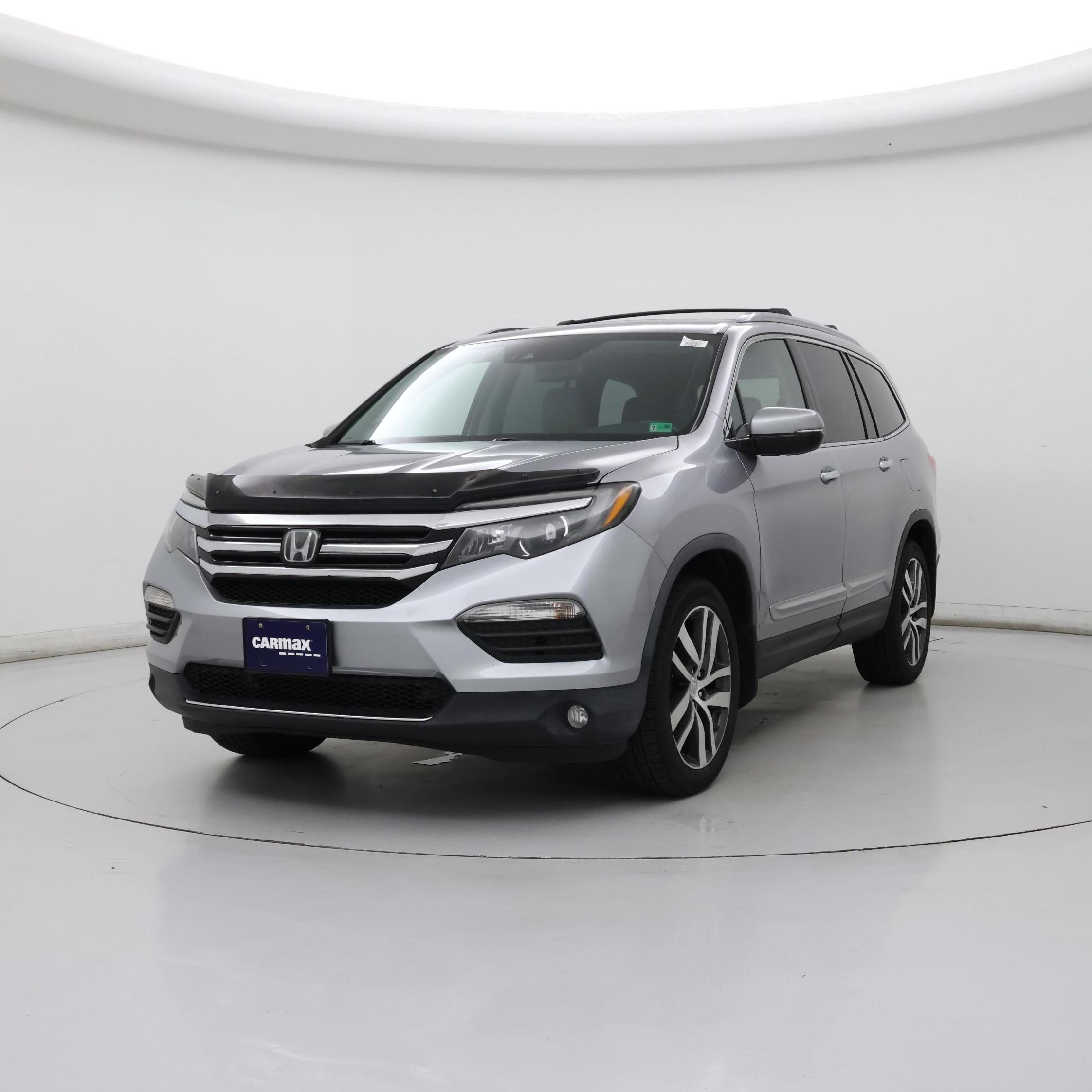 Thumbnail: 2017 Honda Pilot - 4