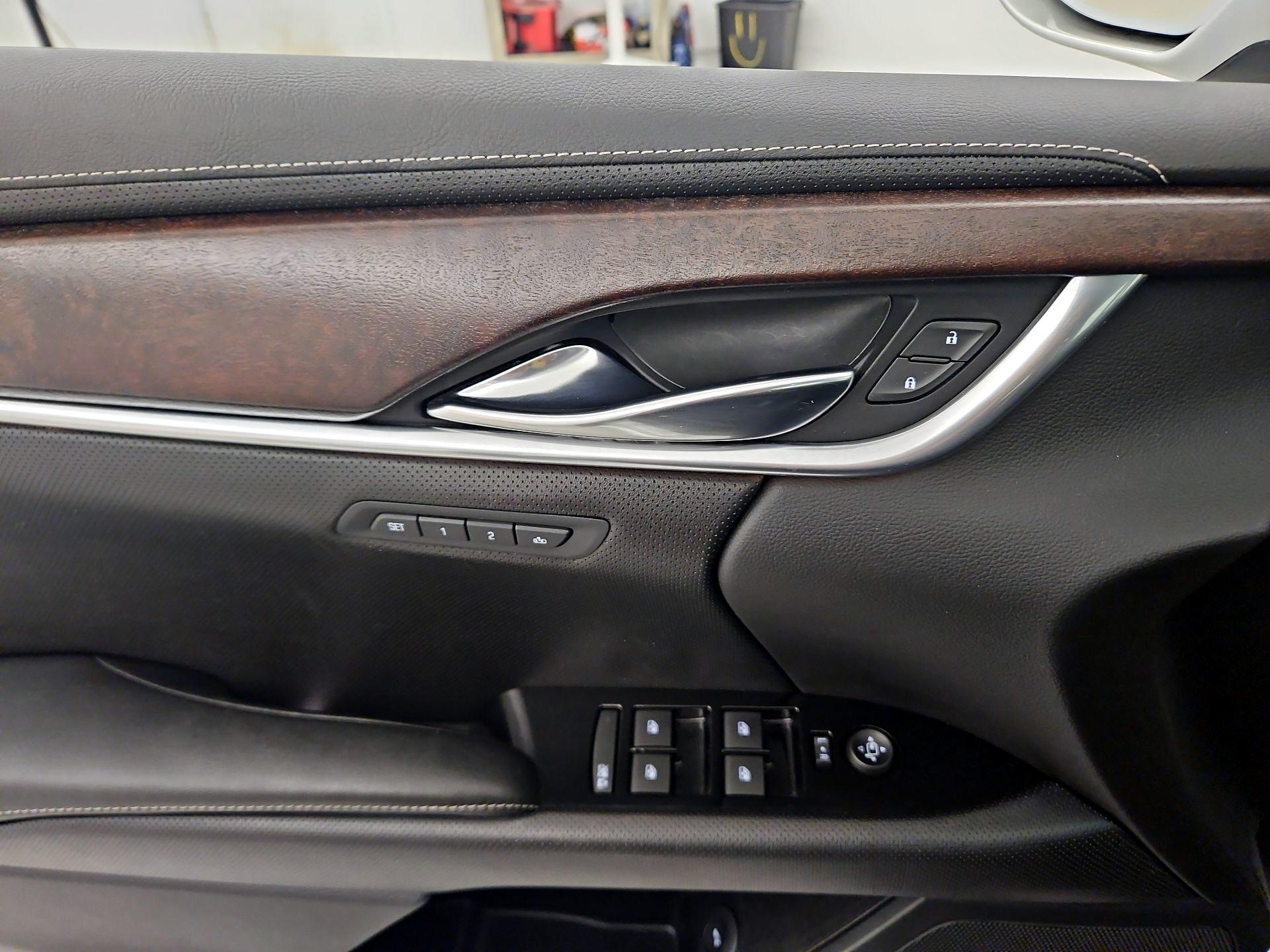 Thumbnail: 2019 Cadillac XTS - 12