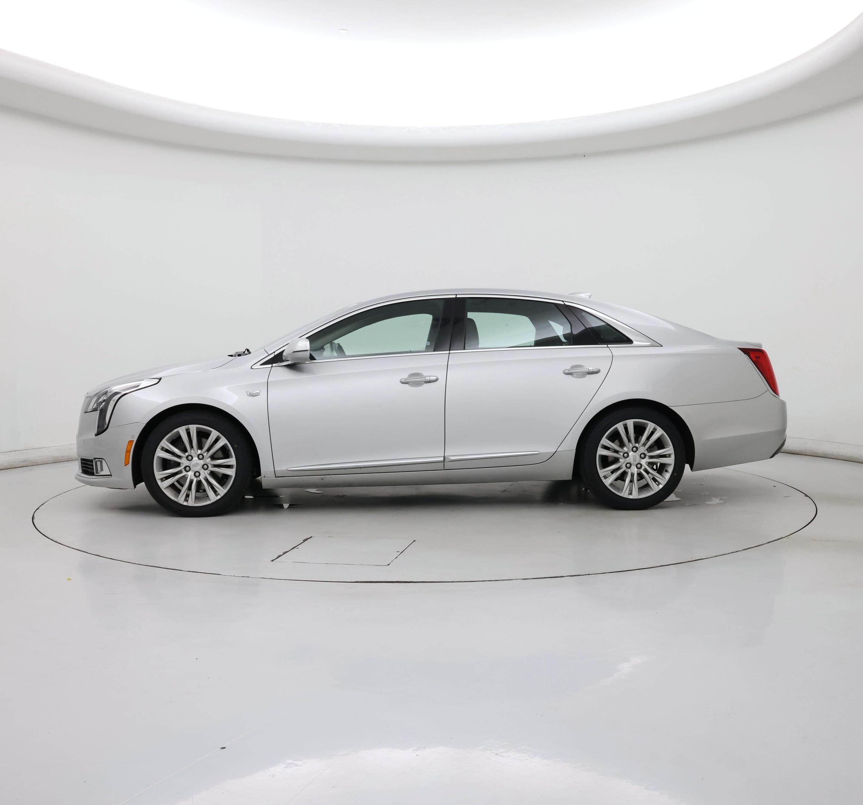 Thumbnail: 2019 Cadillac XTS - 3
