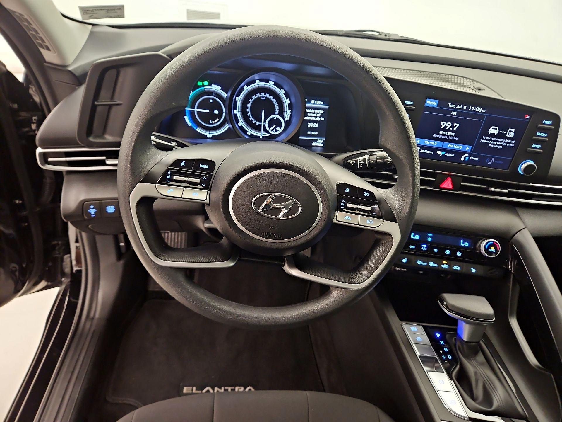 Thumbnail: 2023 Hyundai Elantra - 10