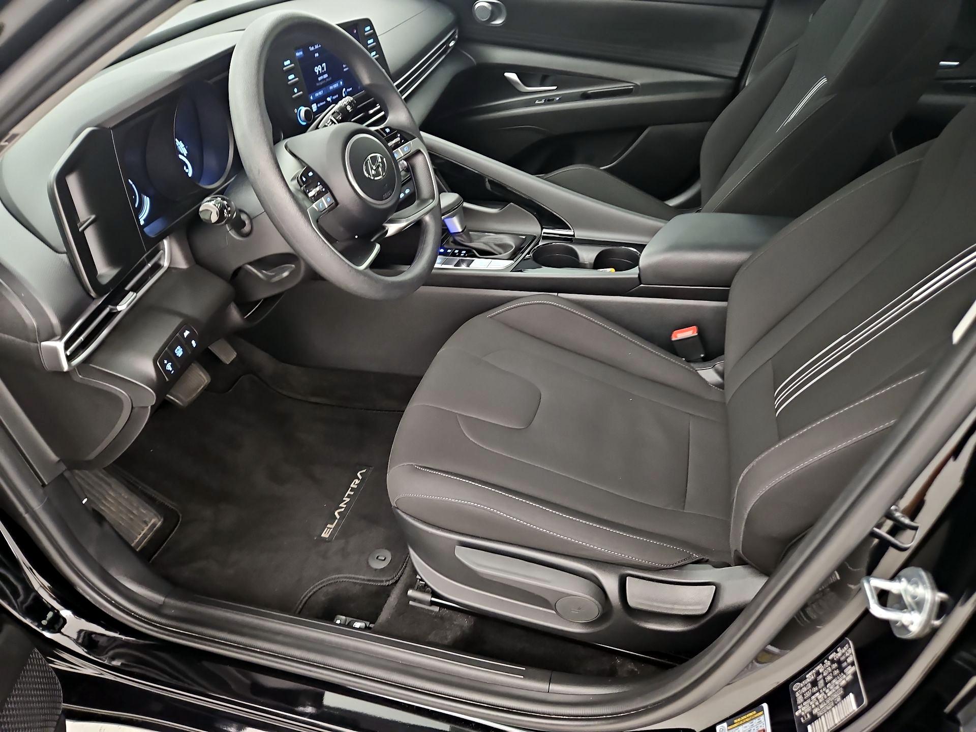 Thumbnail: 2023 Hyundai Elantra - 11