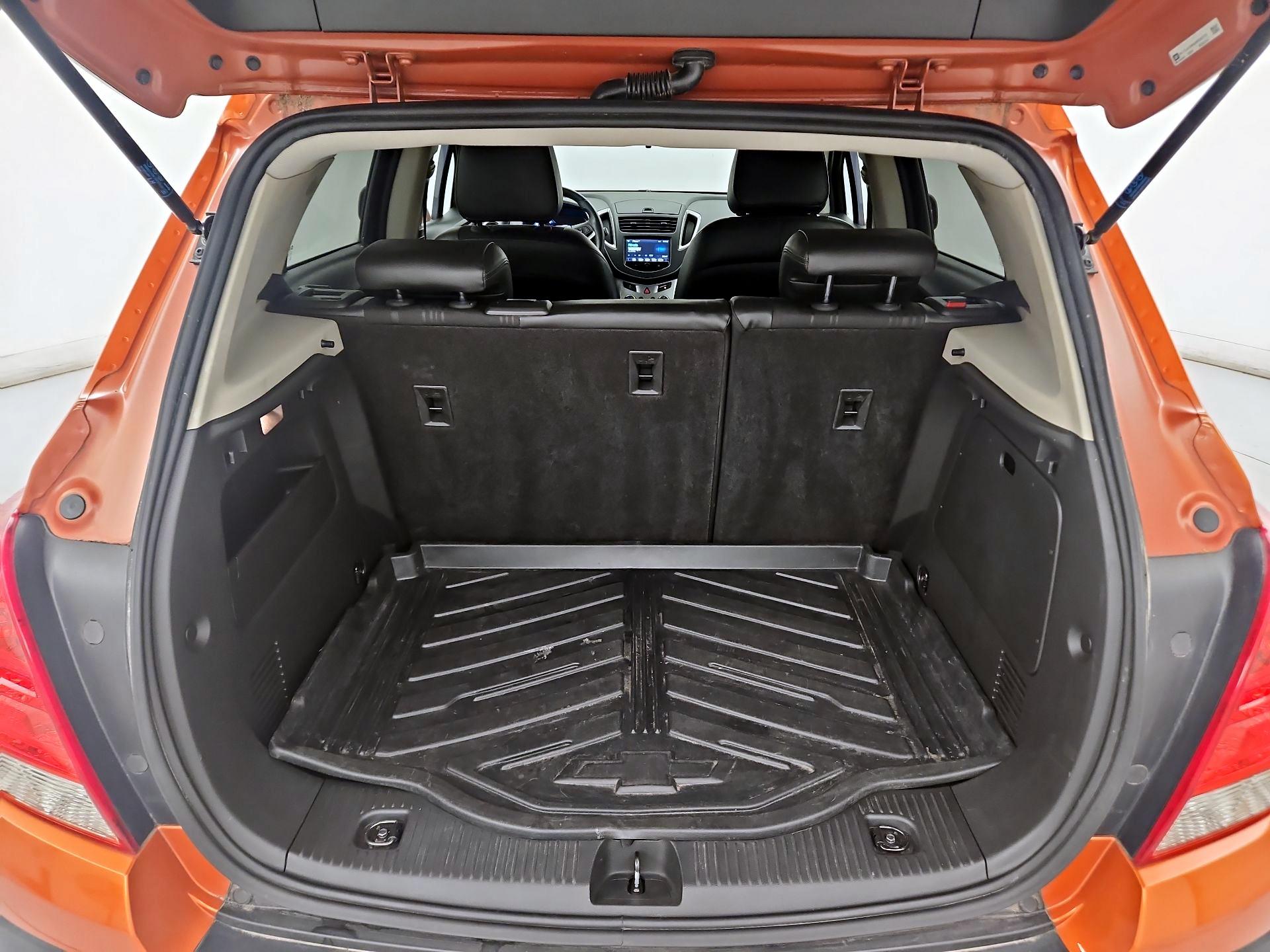 Thumbnail: 2016 Chevrolet Trax - 19