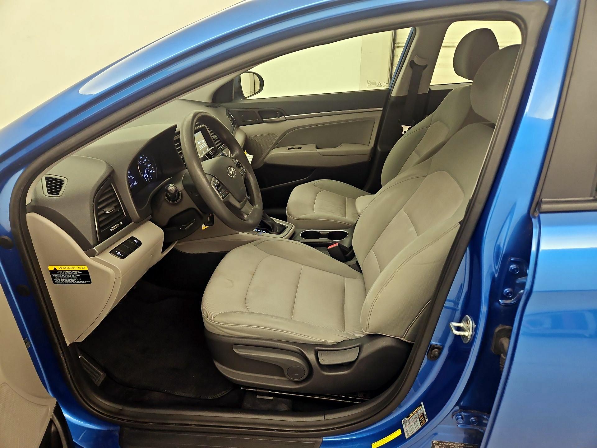 Thumbnail: 2017 Hyundai Elantra - 11