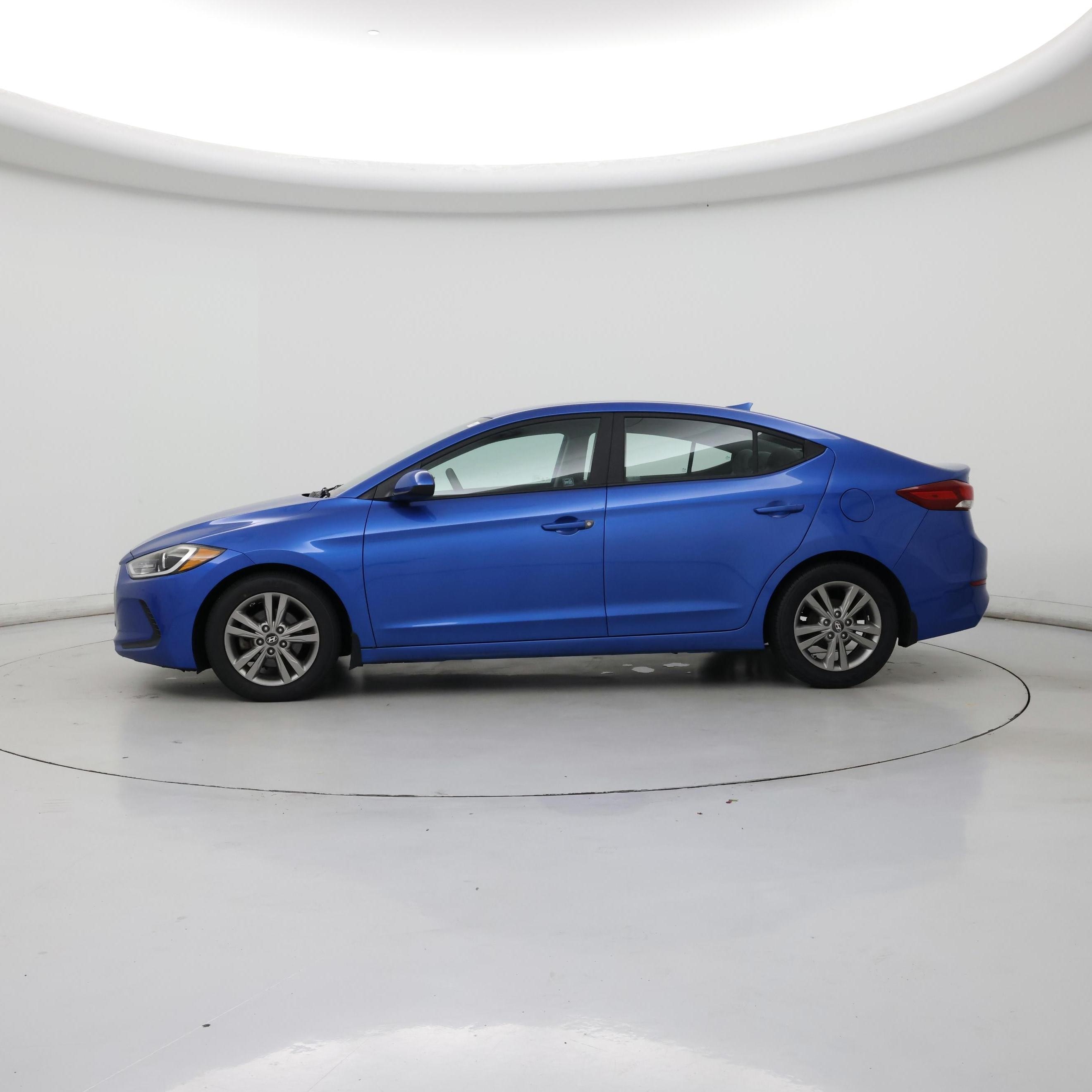 Thumbnail: 2017 Hyundai Elantra - 3