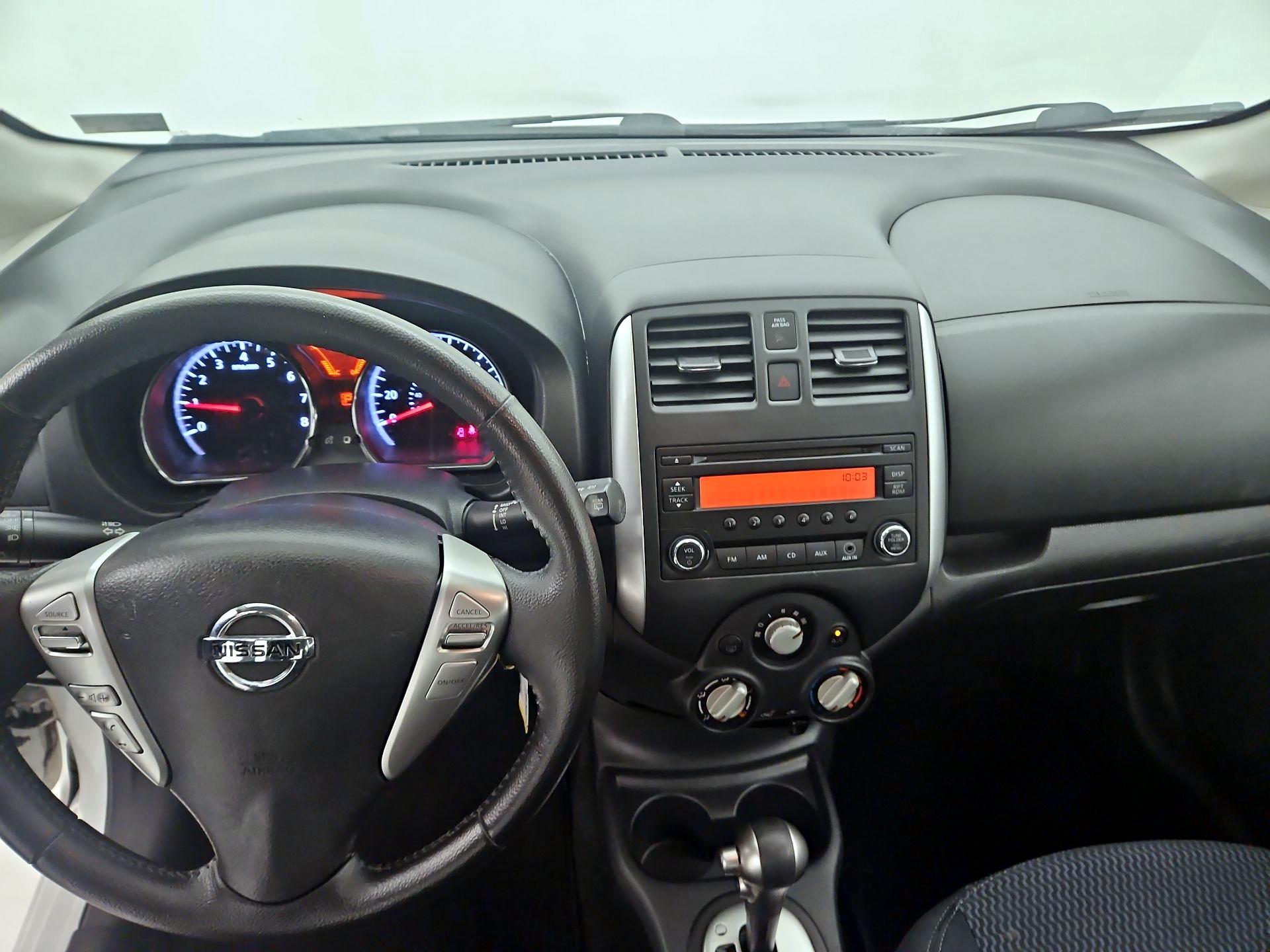 Thumbnail: 2014 Nissan Versa Note - 9