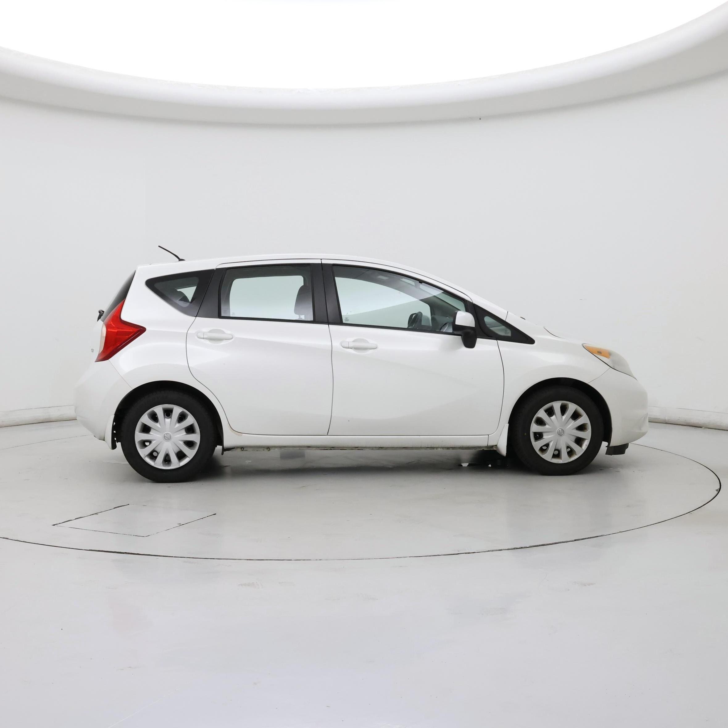 Thumbnail: 2014 Nissan Versa Note - 7