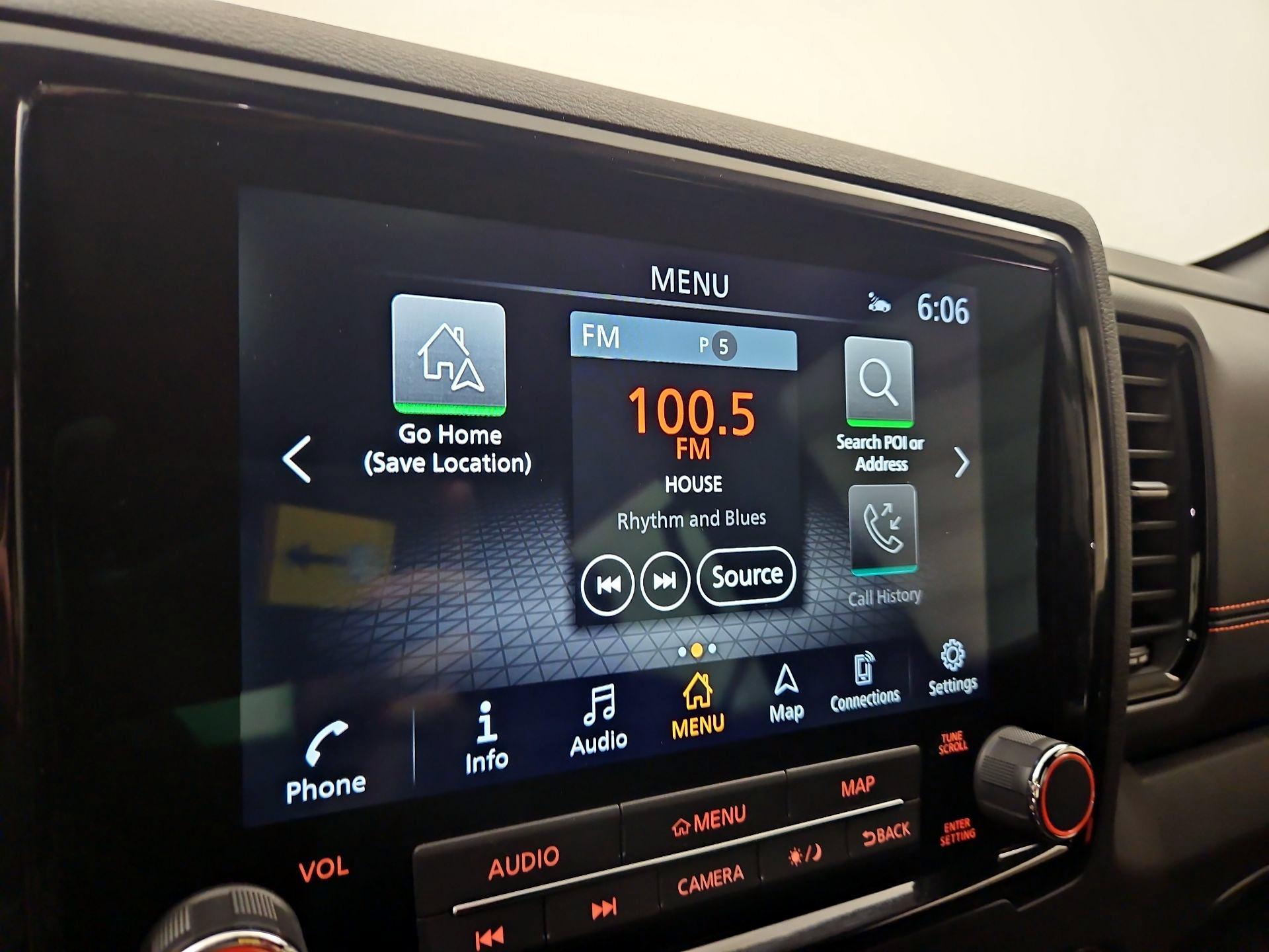 Thumbnail: 2024 Nissan Frontier - 16