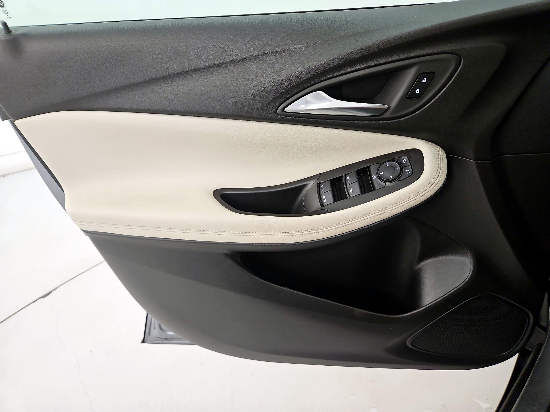 Thumbnail: 2023 Buick Encore GX - 12