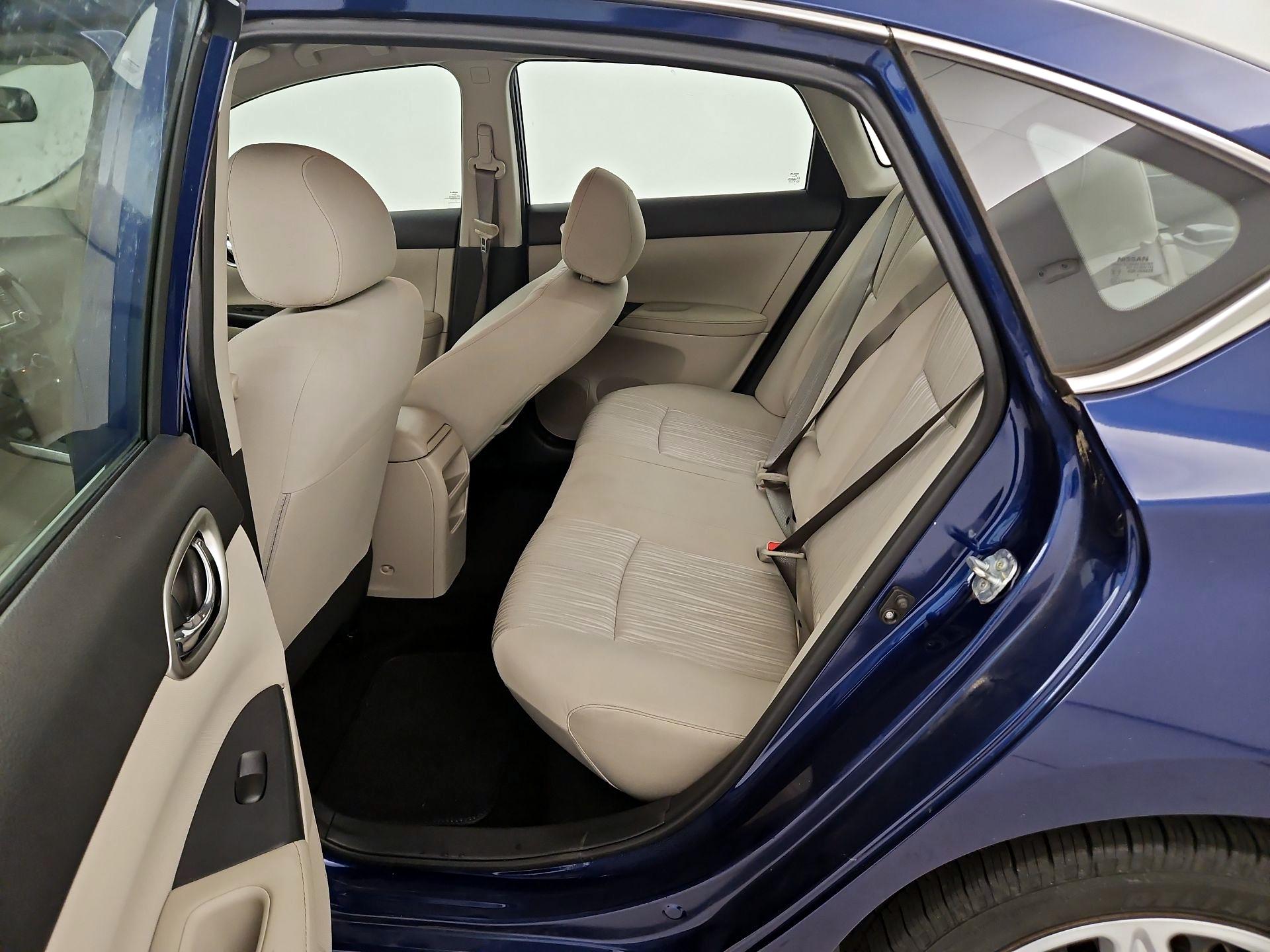 Thumbnail: 2016 Nissan Sentra - 19
